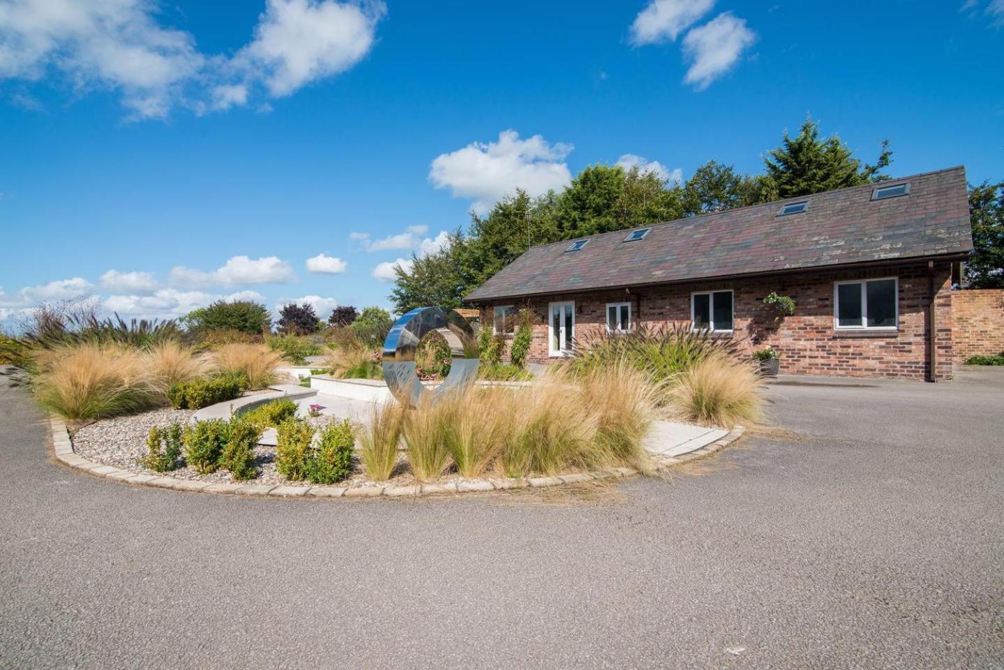 Hotel Picturesque Chester Abode With Free Wifi