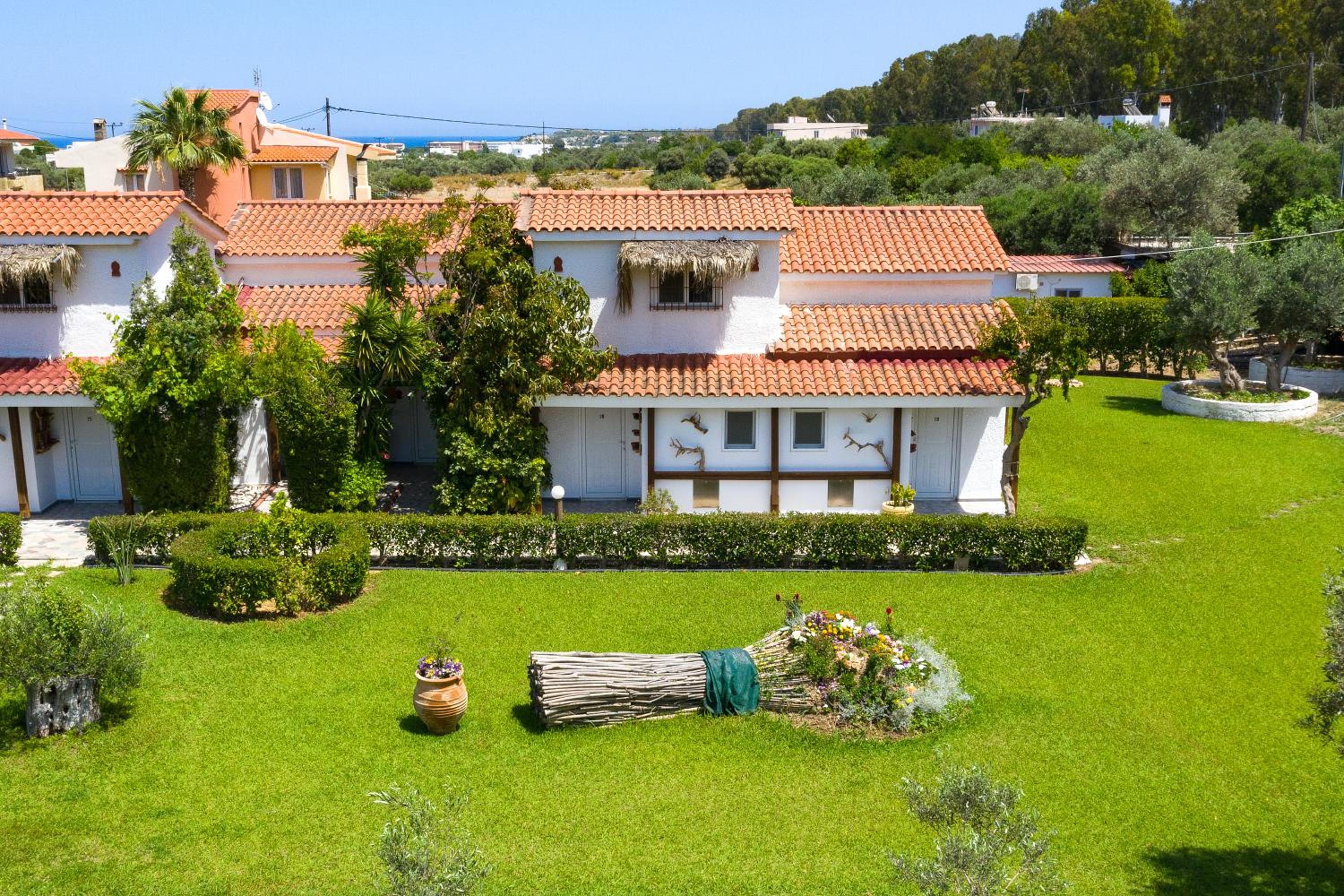 Hotel Elefteria Apts & Suites