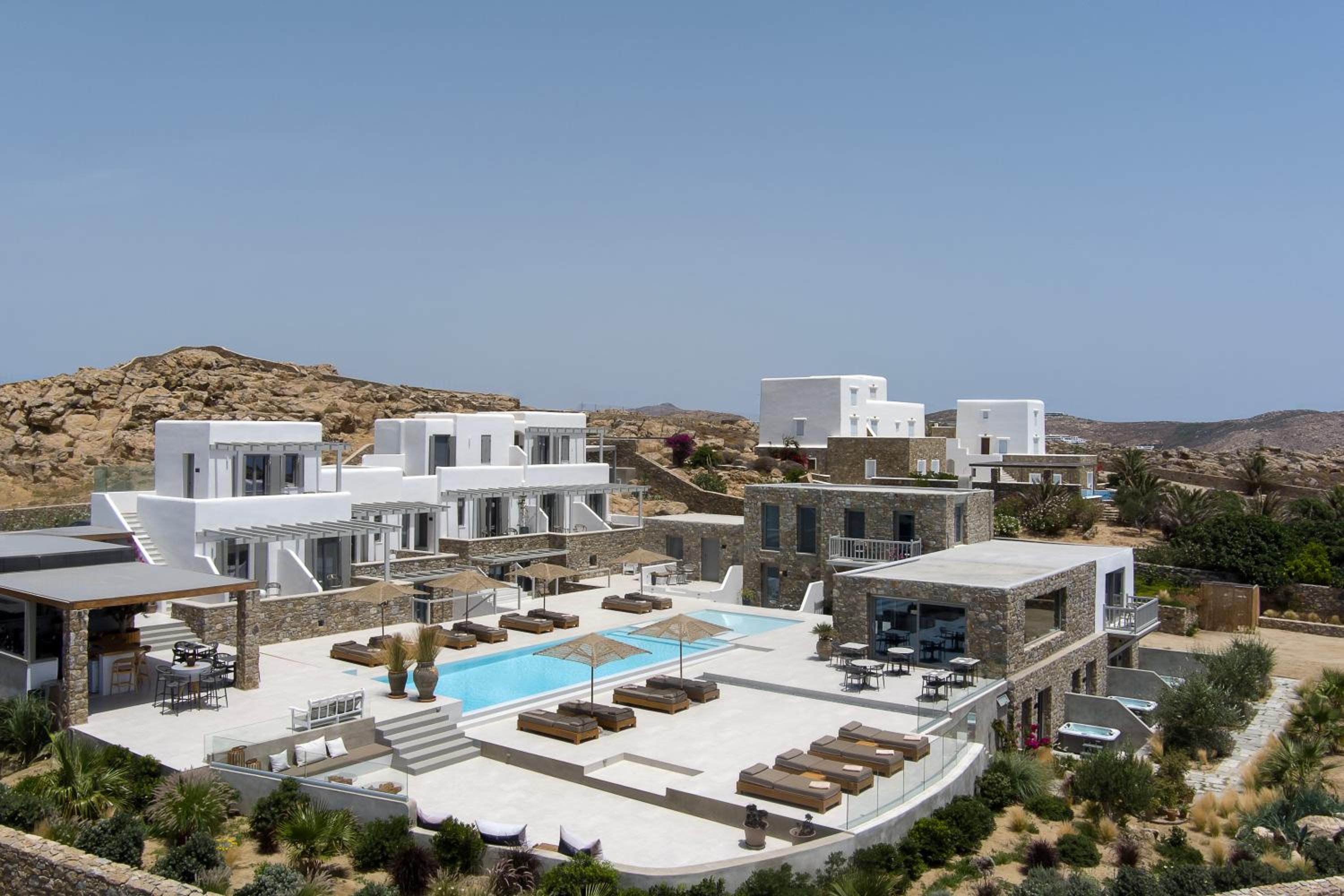 Hotel Ionic Suites