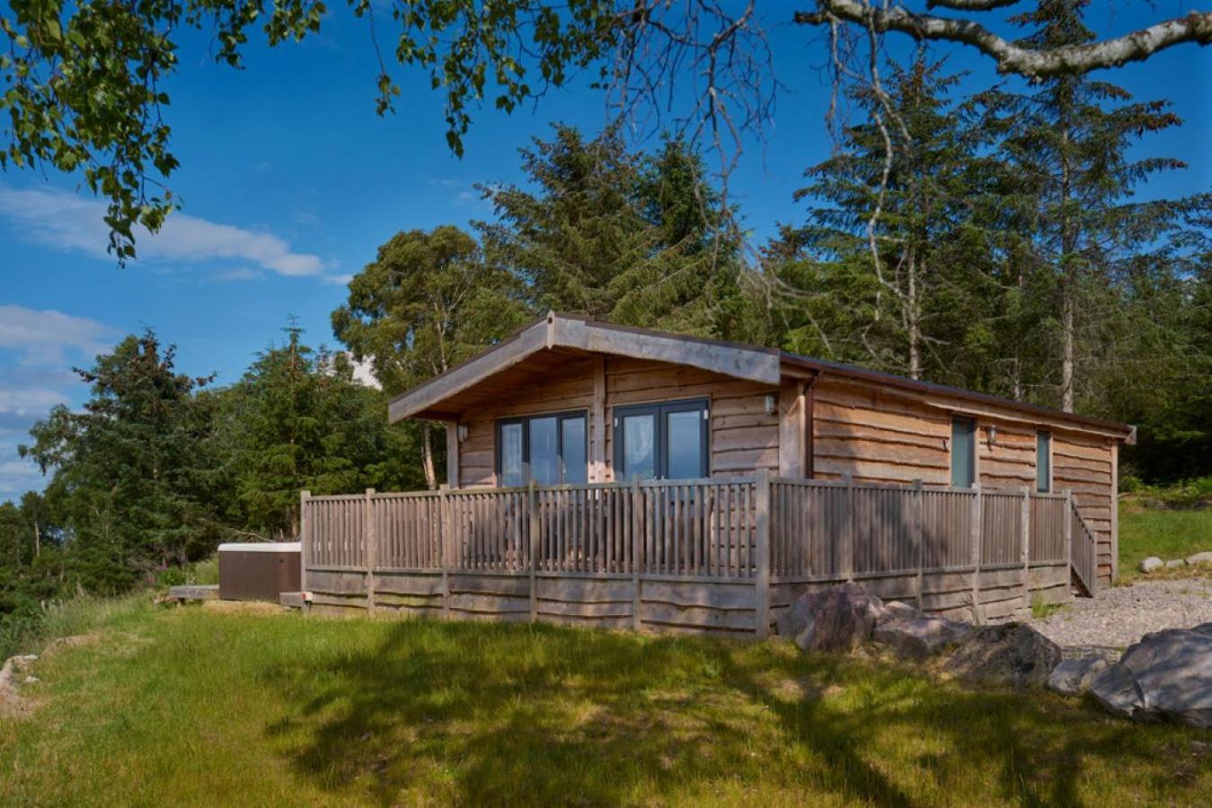 Hotel Burgie Woodland Lodges