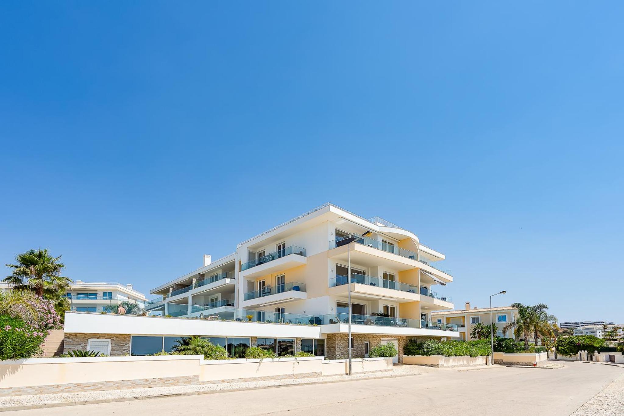 Hotel Porto de Mos Golf & Beach B&B AL-40312