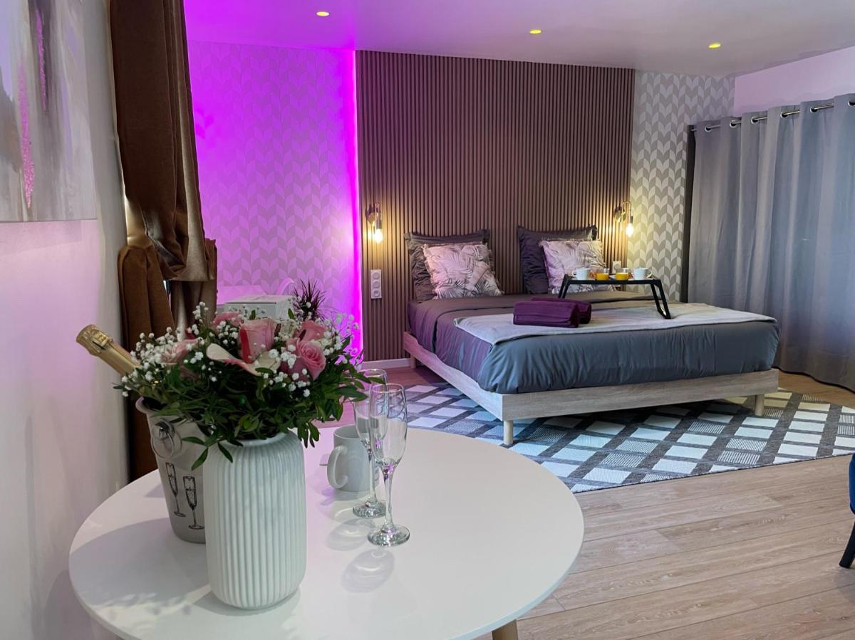 Hotel Honey Moon Massena - Luxe Room - Jaccuzzi - Terrasse - King Bed - Ac