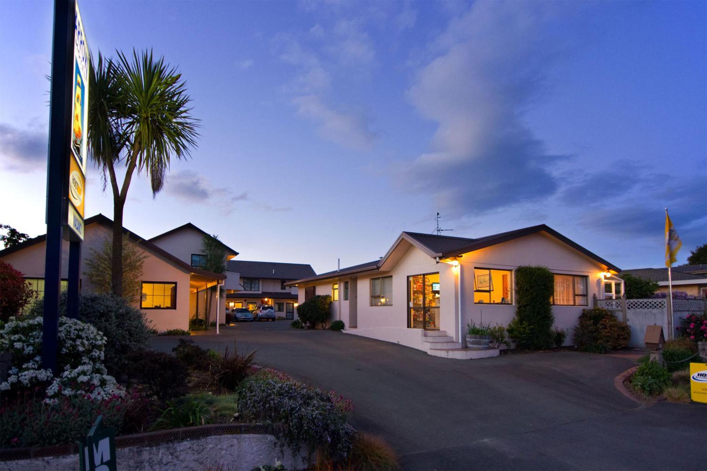 Hotel Arrow Motel Apartments