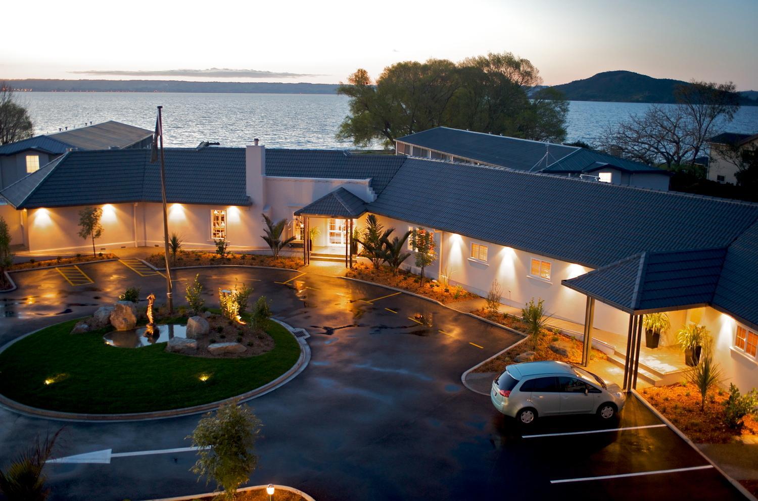 Hotel Wai Ora Lakeside Spa Resort