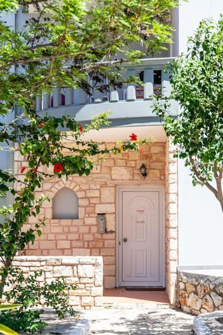 Hotel Nina Apartments