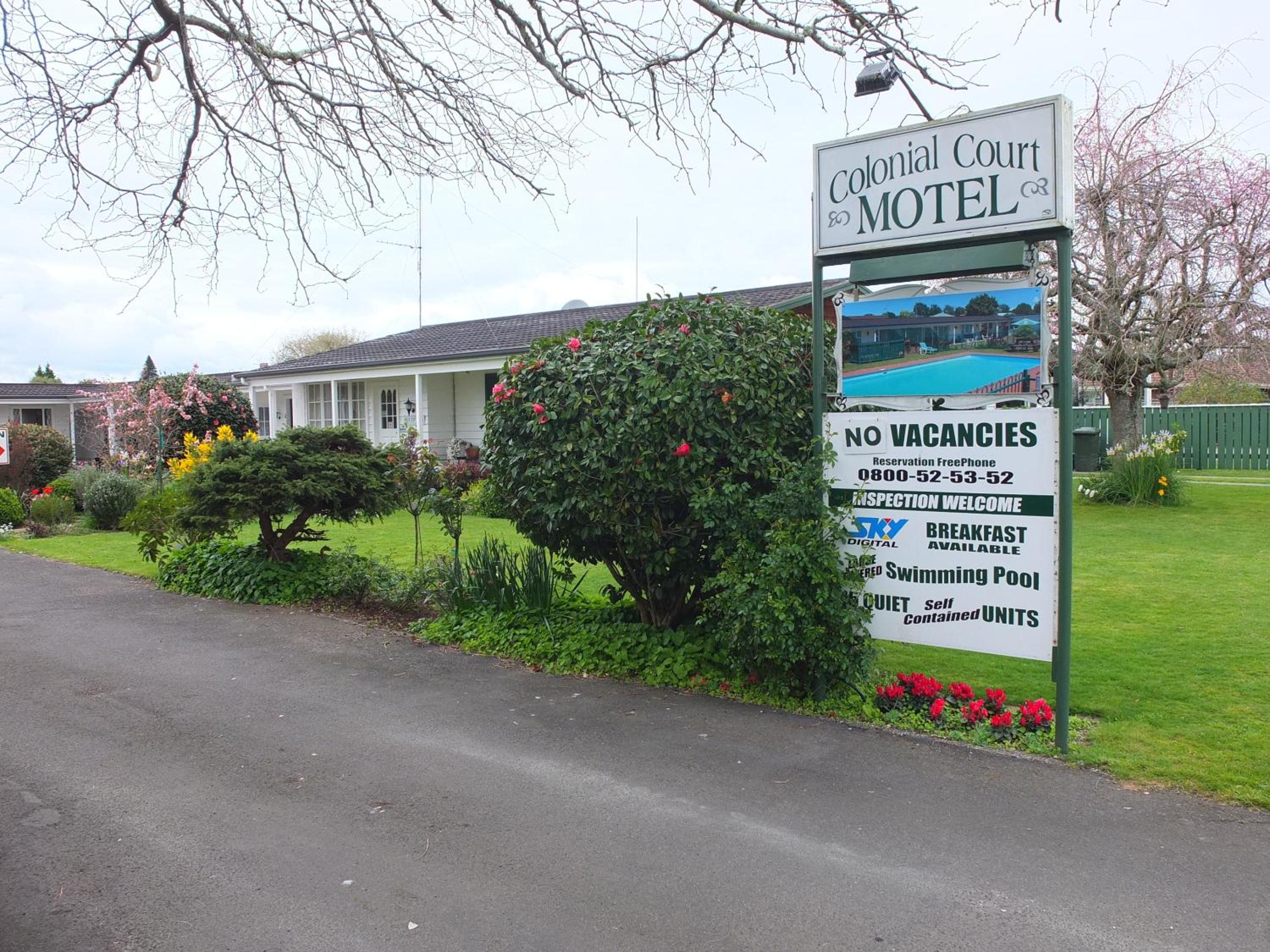 Hotel Colonial Court Motel