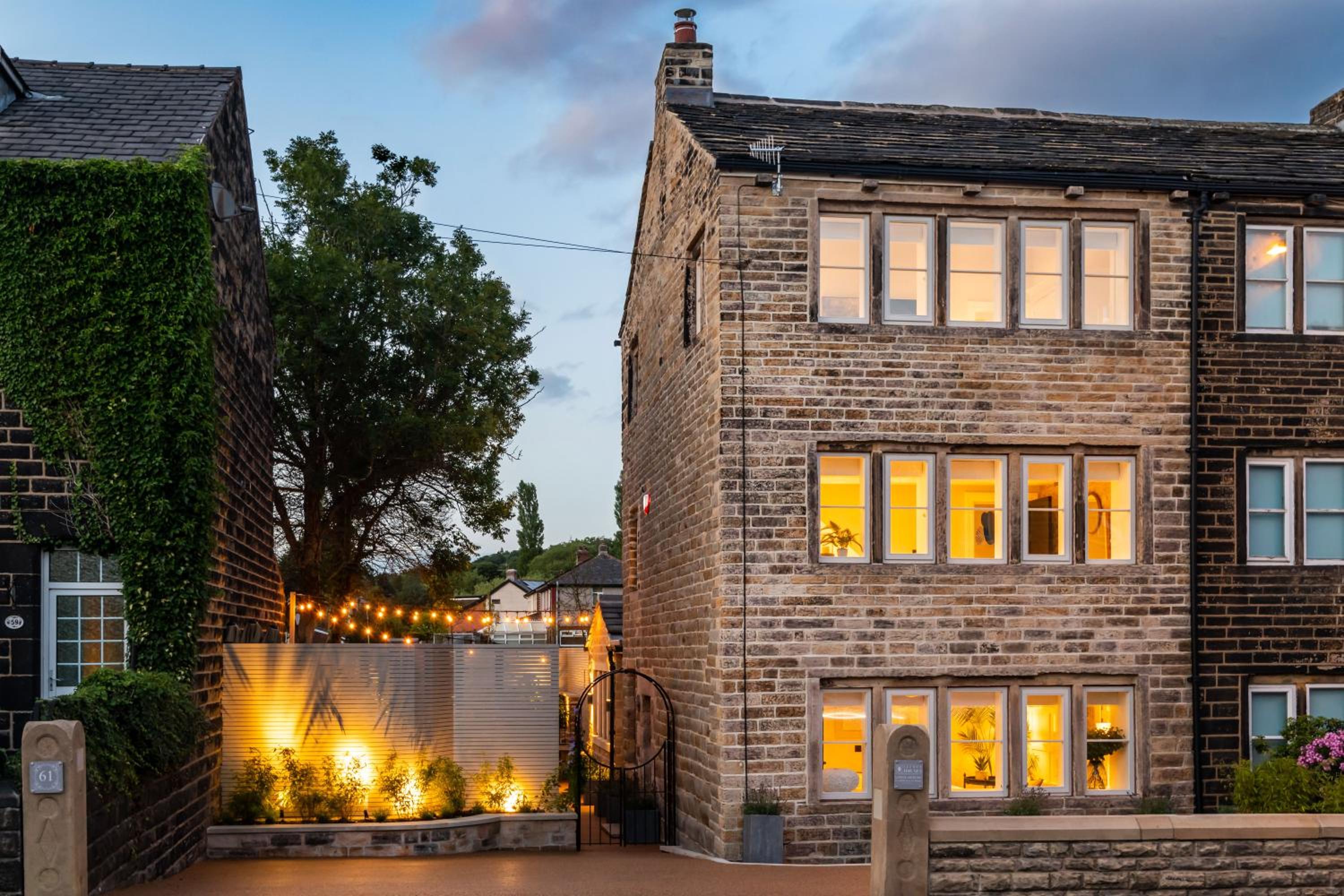 Hotel Lower Arthurs Cottage In Saddleworth, Manchester