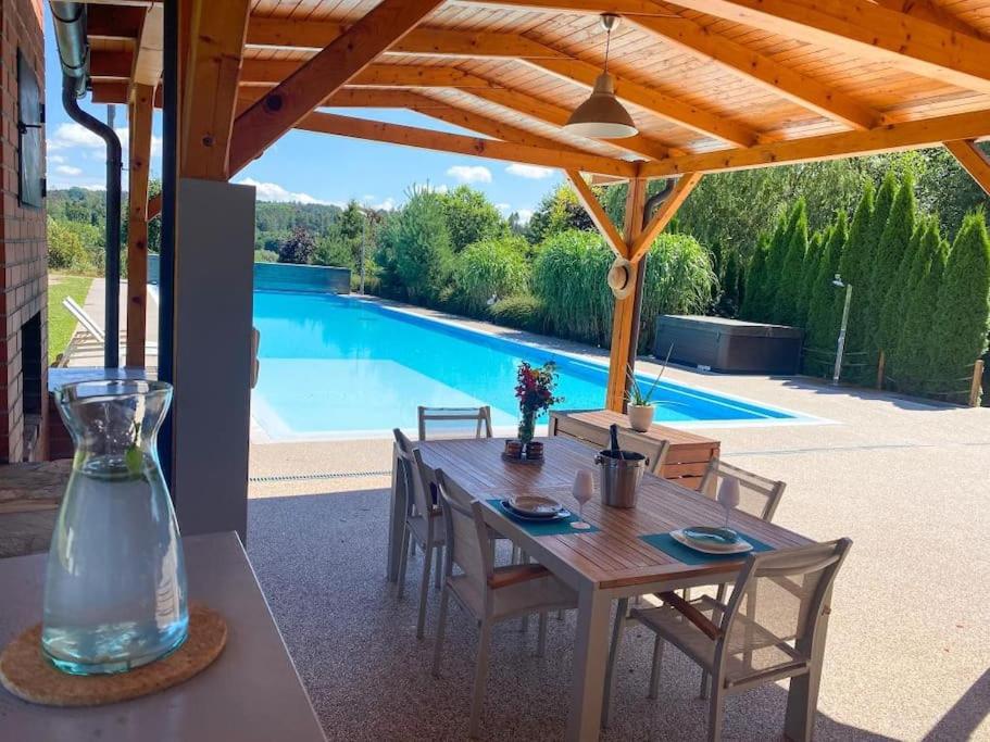 Hotel Great Spacious Villa Near Prague