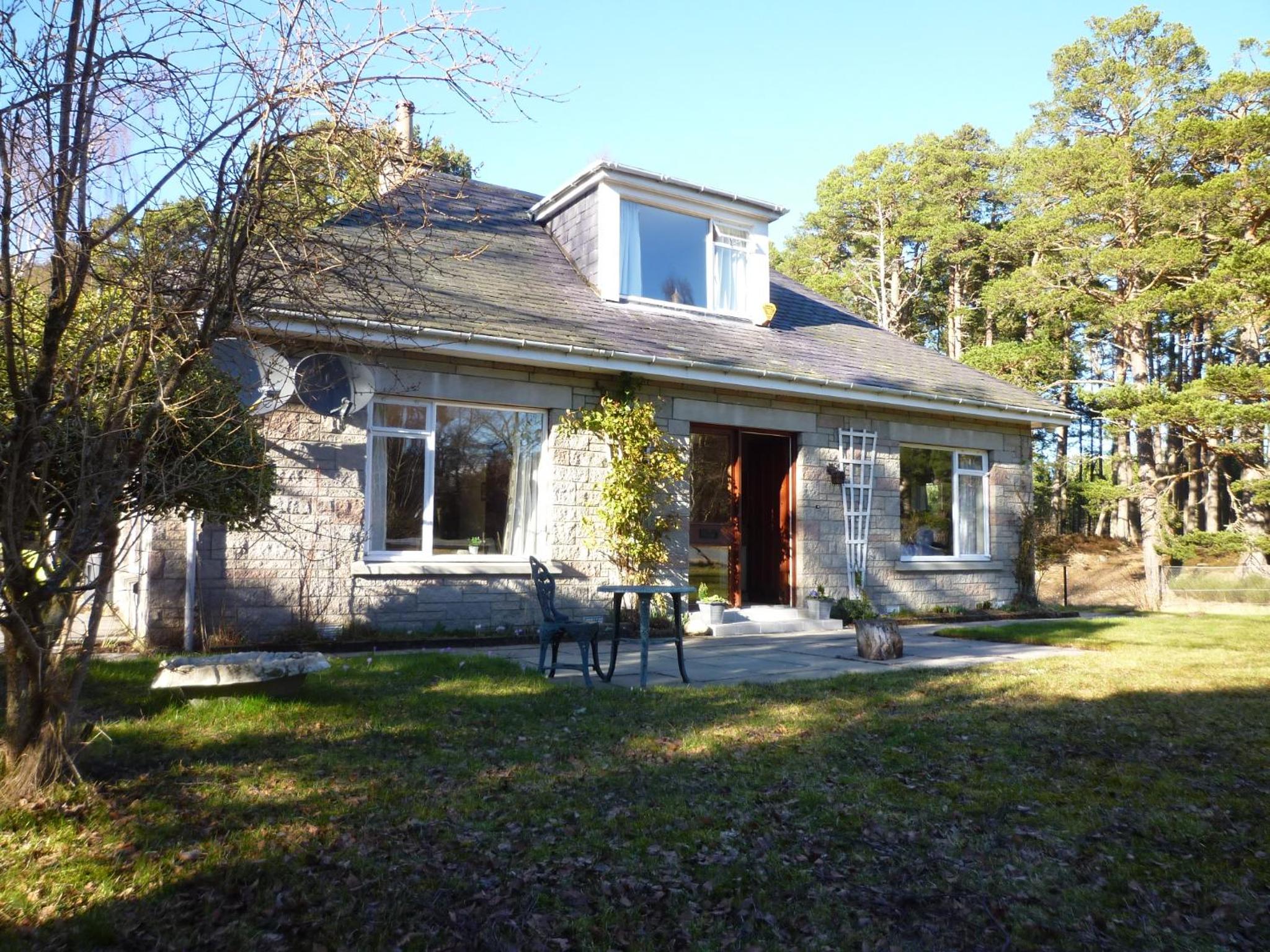 Hotel Camusmore House