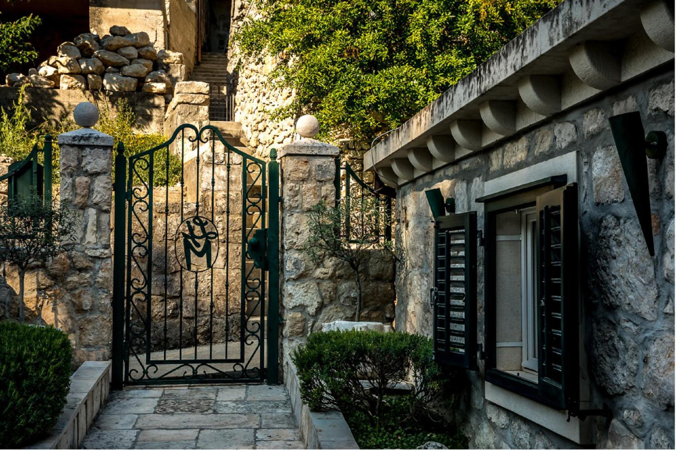 Hotel Holiday Home La Dorada