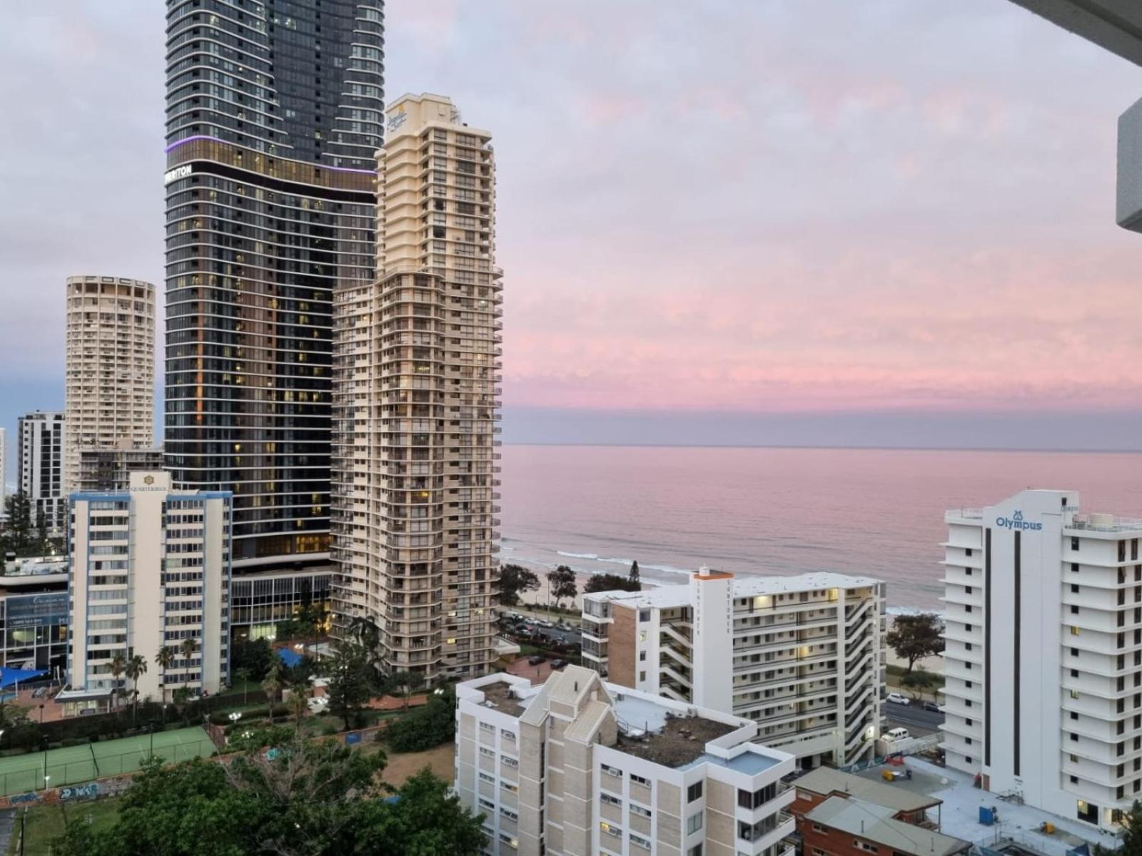 Hotel Pacific Breeze Retreat Ocean View Surfers Paradise