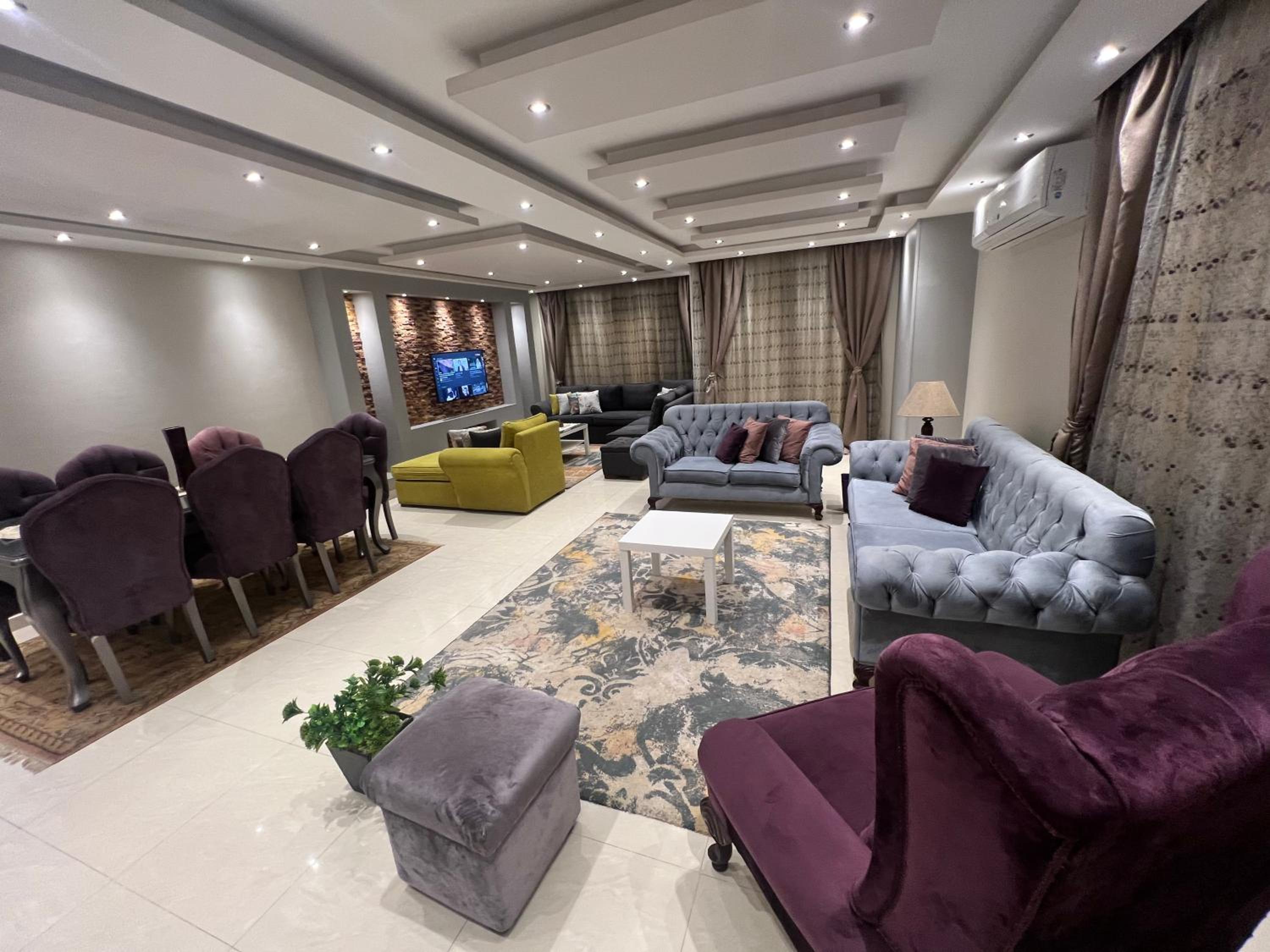 Hotel Cozy And Modern Apartment For Rent In Mohandessin