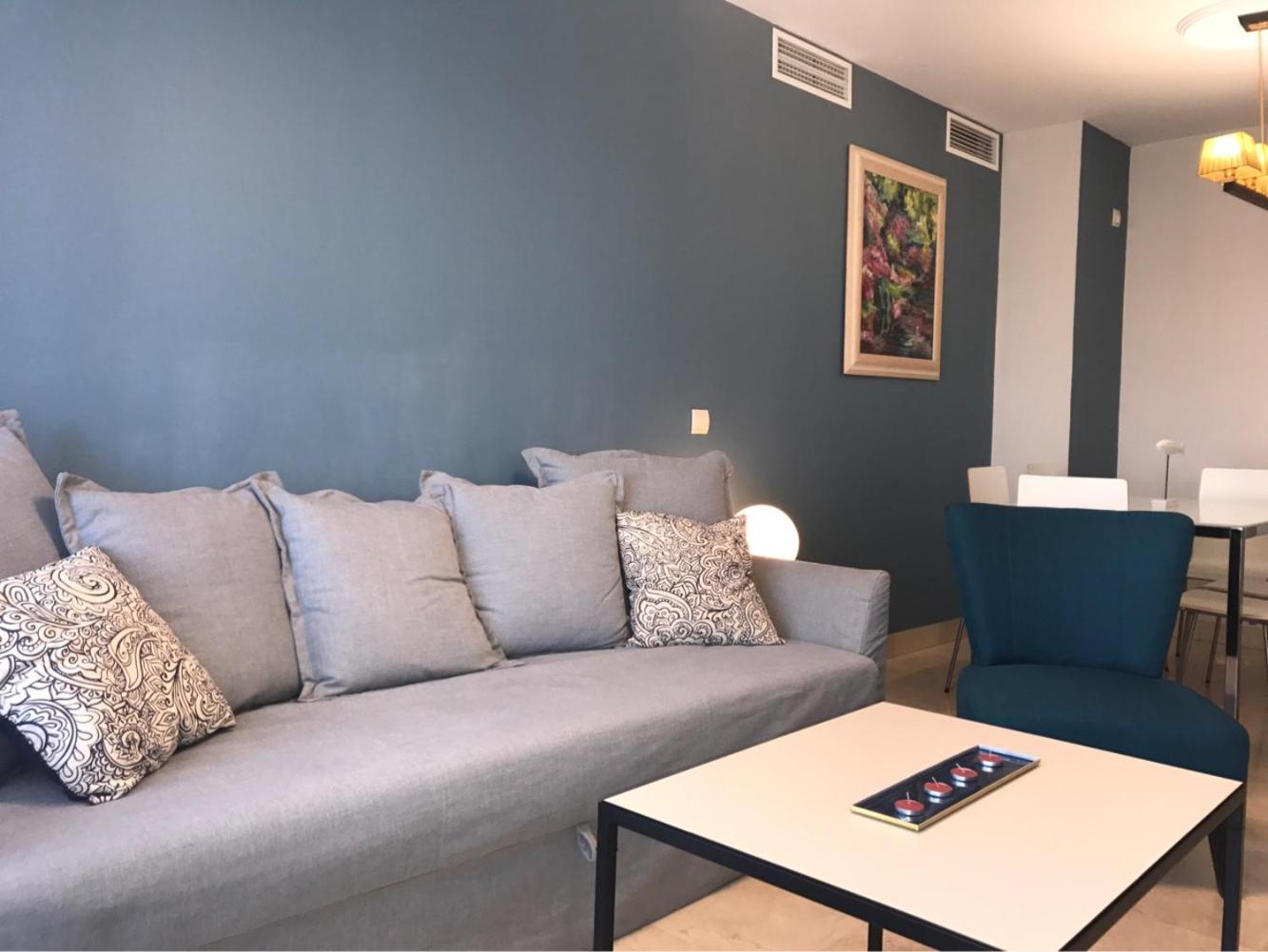 Hotel Paseo MarÃ timo Antonio Banderas