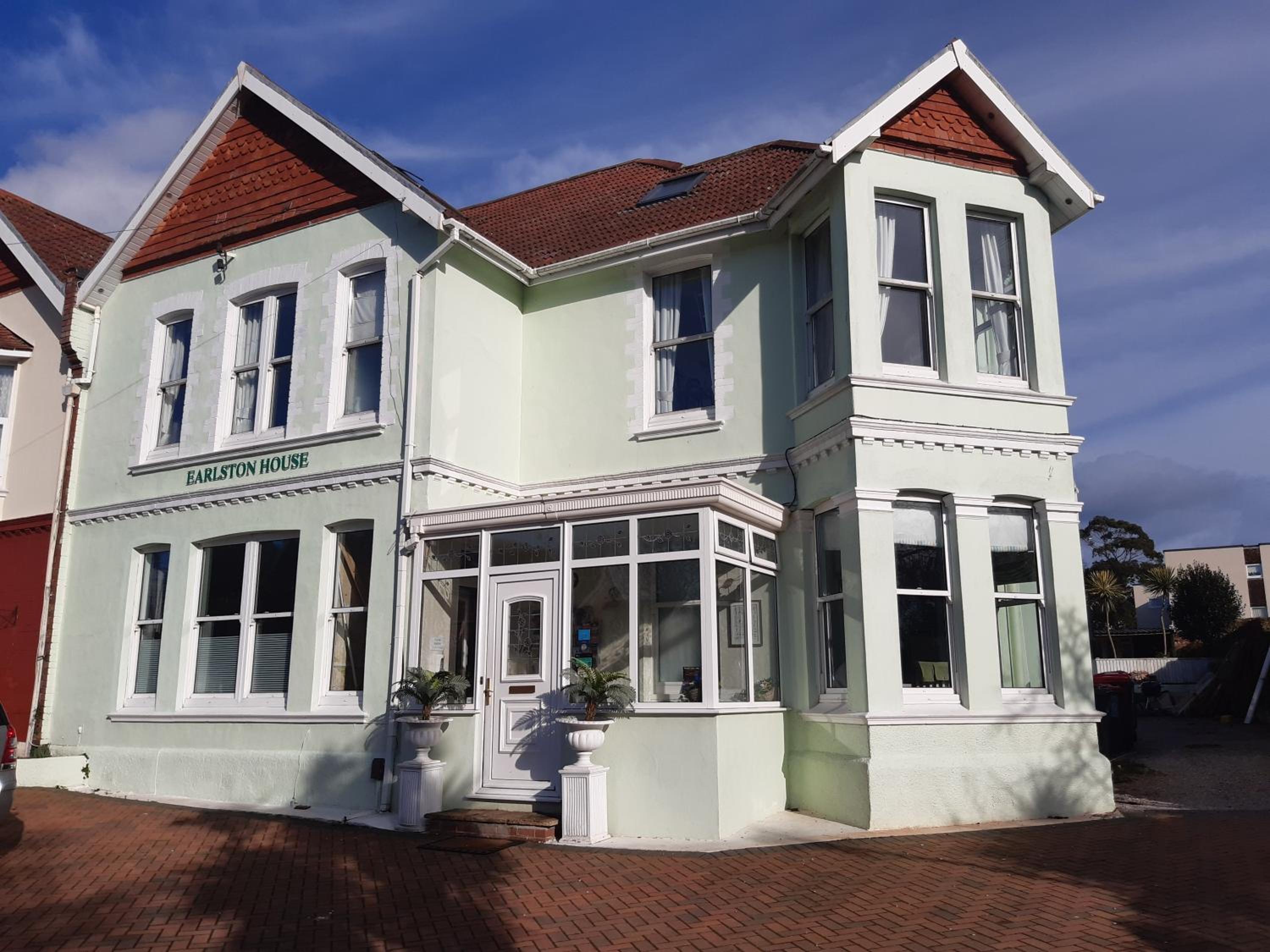 Hotel Earlston House