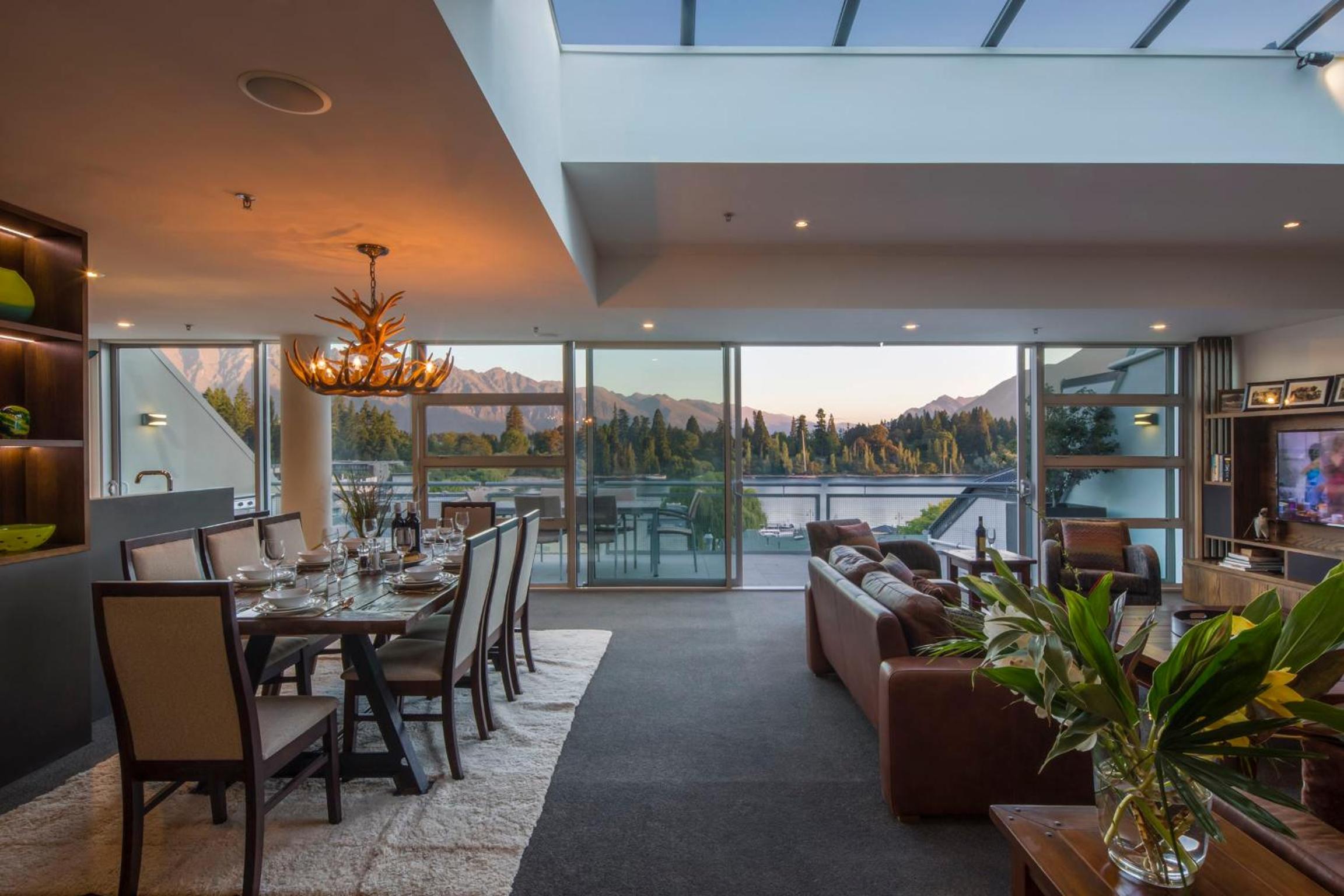 Hotel Shotover Penthouse & Spa By Staysouth