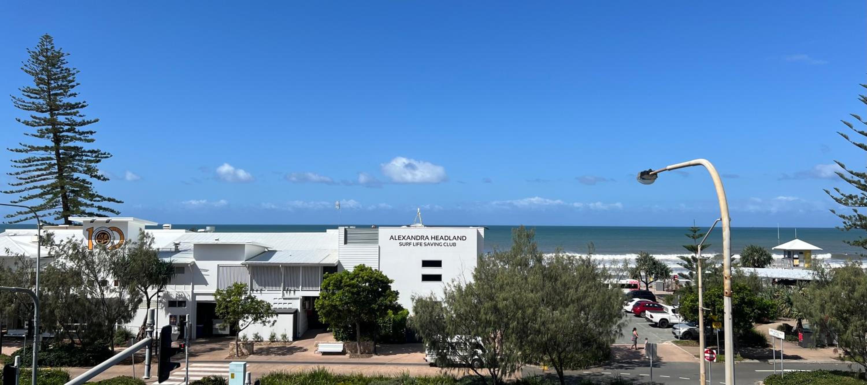 Hotel Alexandra Headland Beachfront Unit