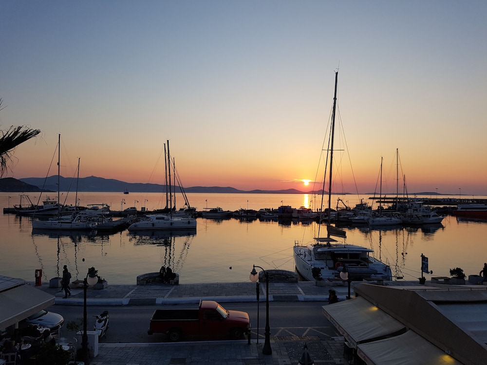Hotel Amazeu Naxos
