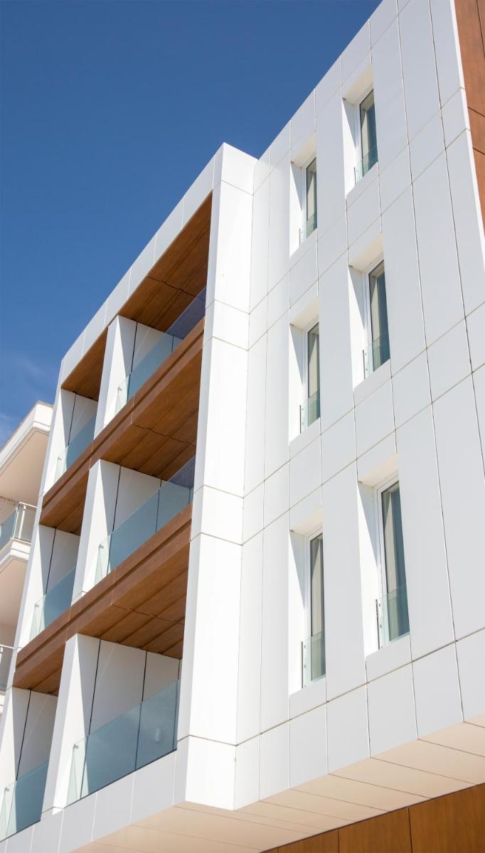 Hotel Dazur Coast Resort