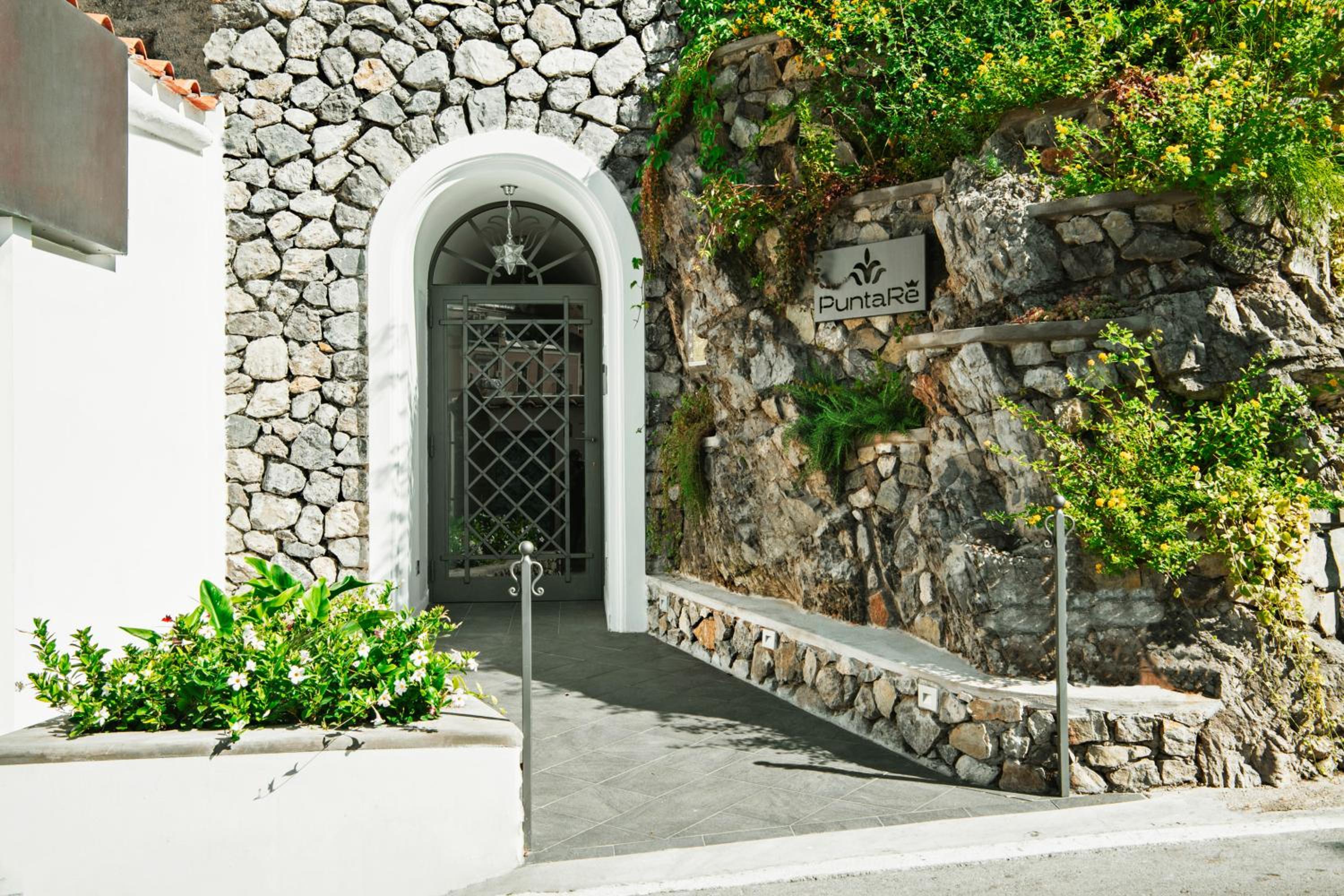 Hotel Punta Regina