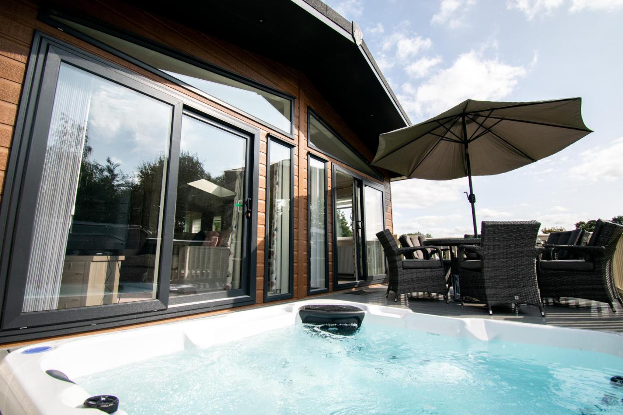 Hotel The Crucible Lodge With Hot Tub