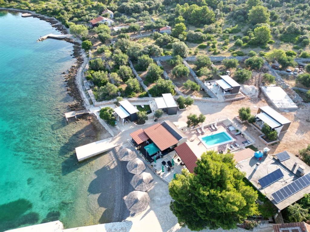 Hotel Beach House Sofia - Resort & Tavern Bain, Free Transport, Pool, Island Of Žut