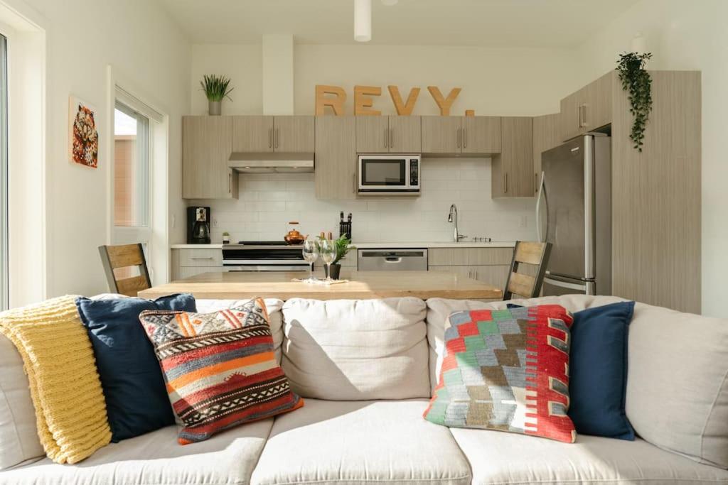 Hotel Brand New Condo With Hot Tub-ghost Peak