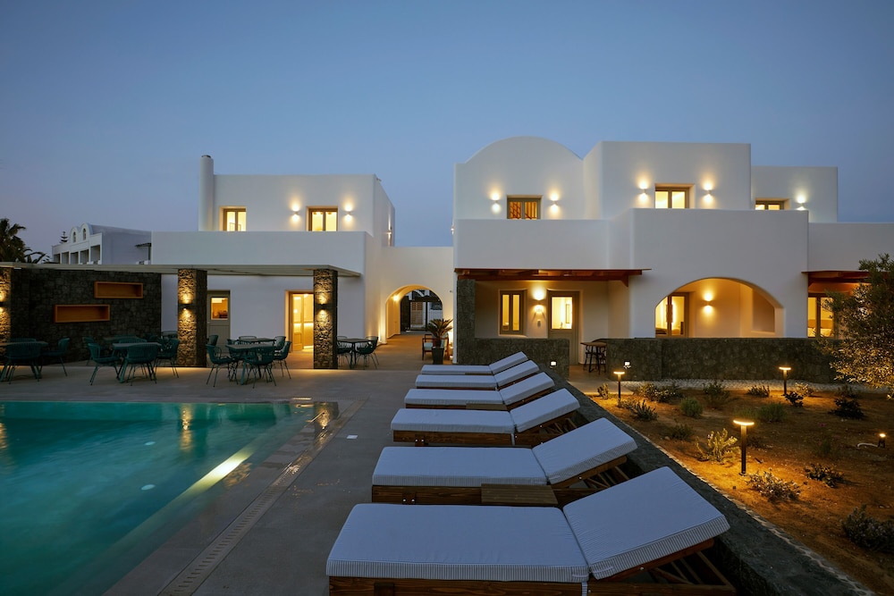 Hotel Mountain and Sea Suites
