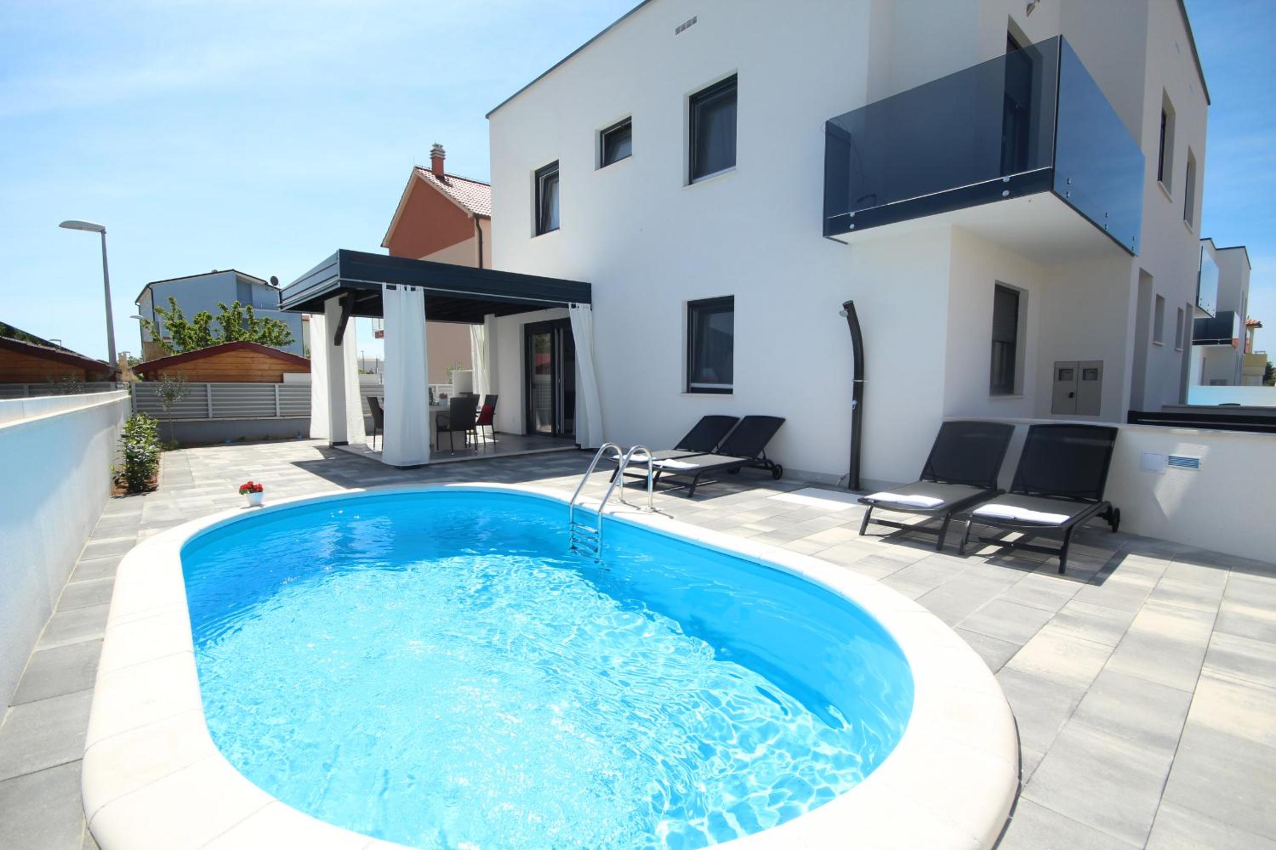Hotel Villa Essenza Rossa 650 Meters From The Beach