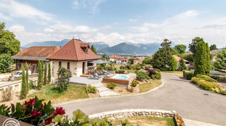 Hotel Le Paon Bleu