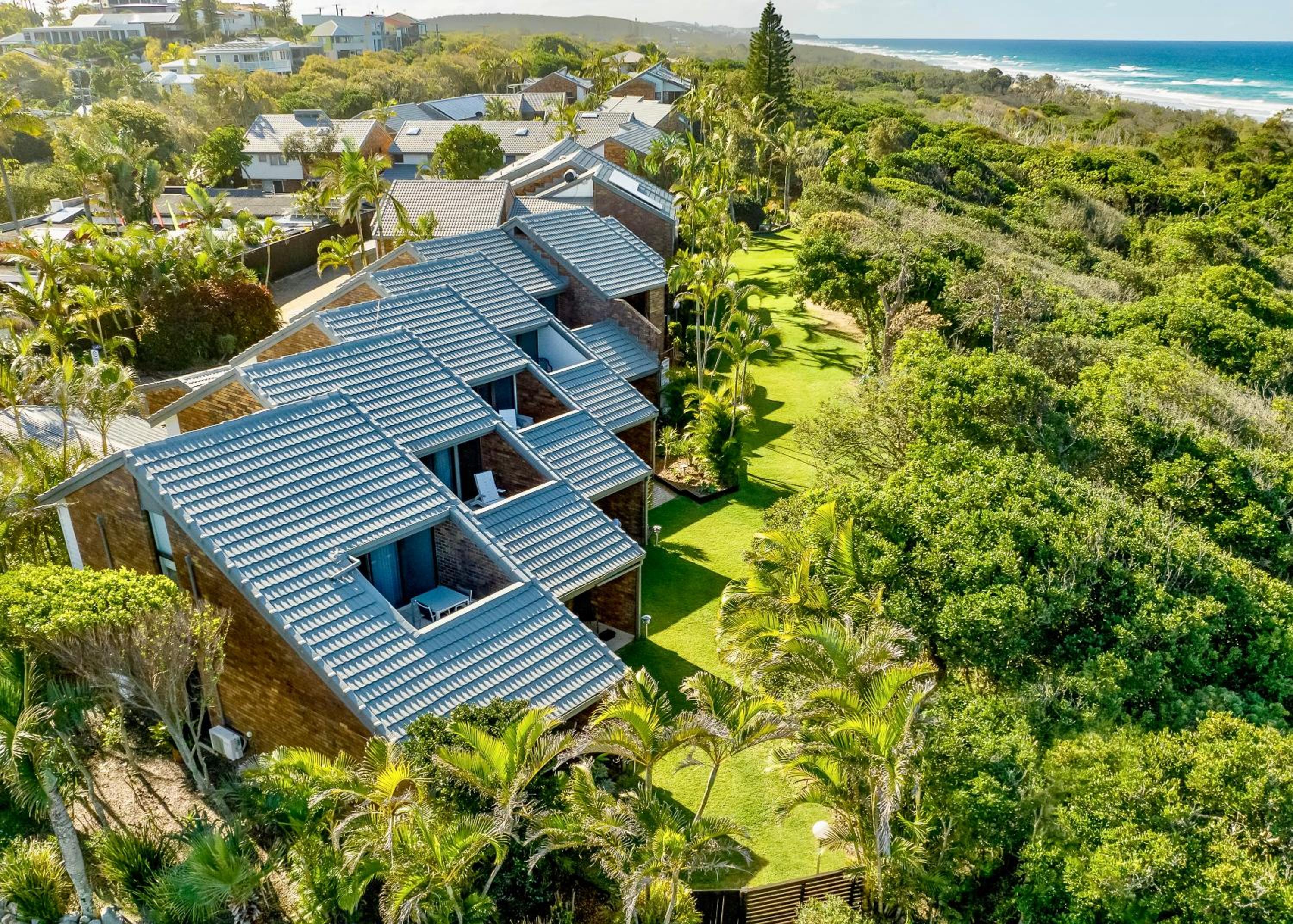 Hotel Glen Eden Beach Resort