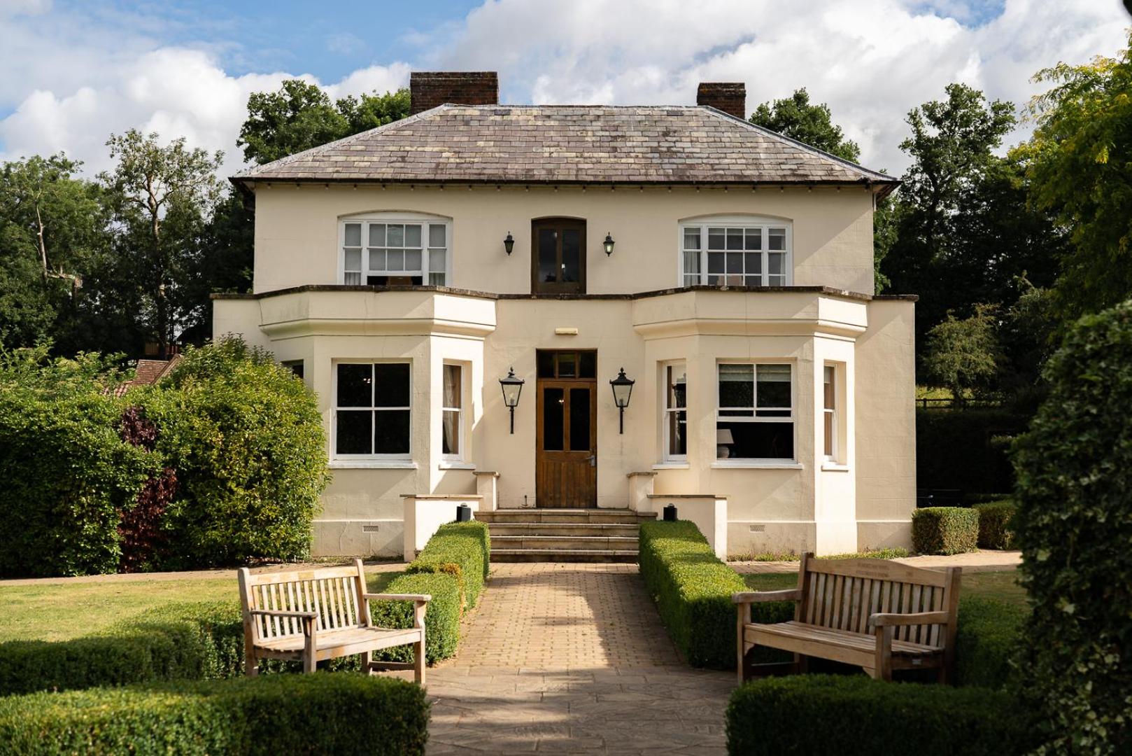 Hotel Tewinbury Farm Hotel
