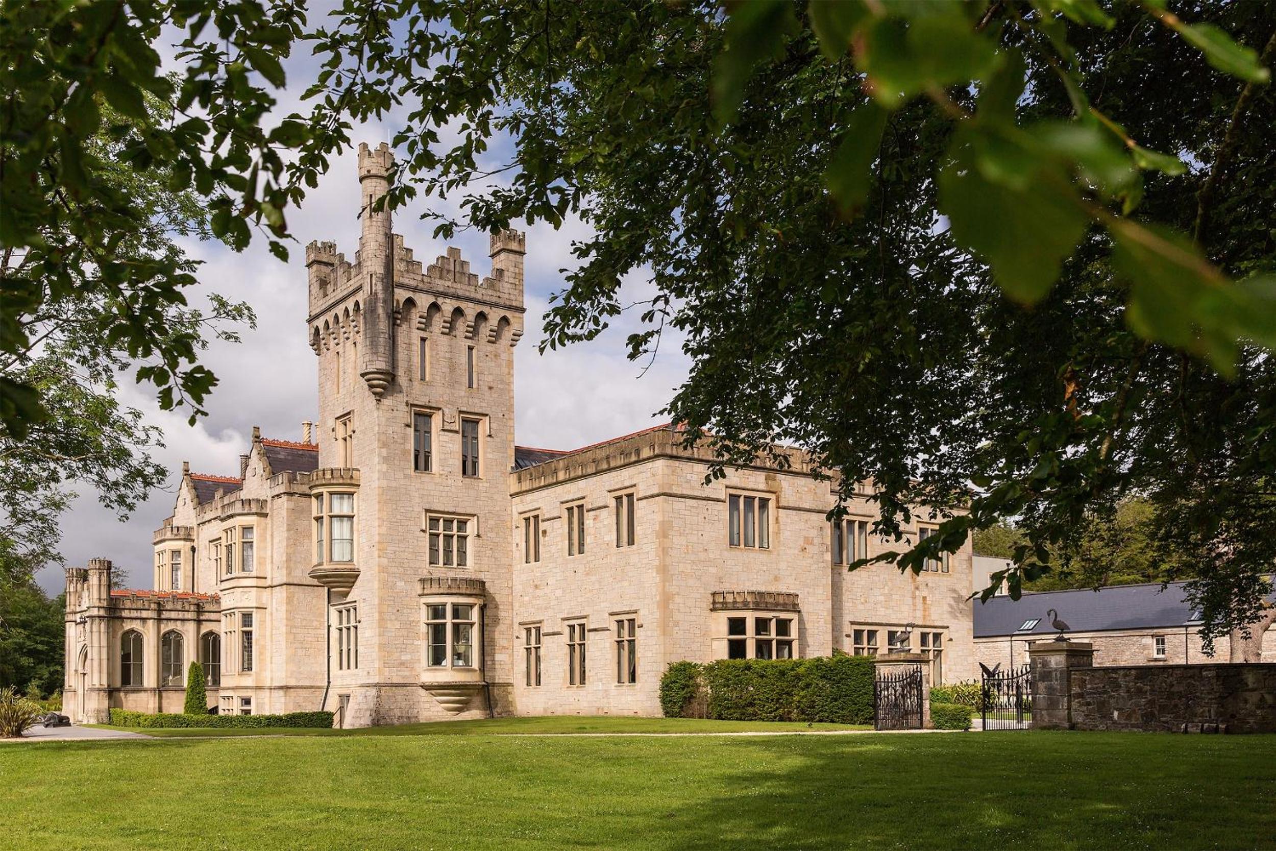 Hotel Lough Eske Castle