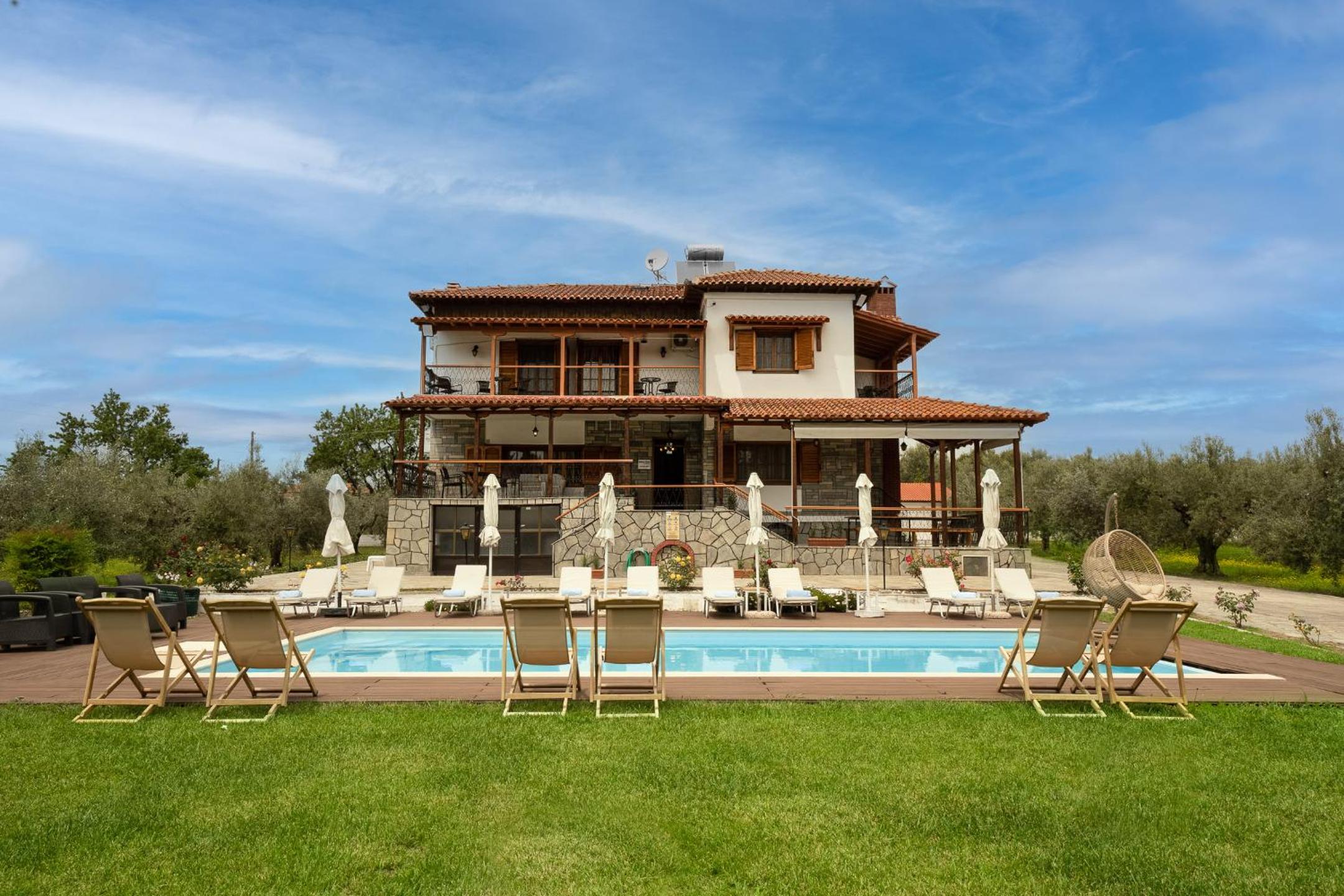 Hotel Kalisun Pool House by Georgalas