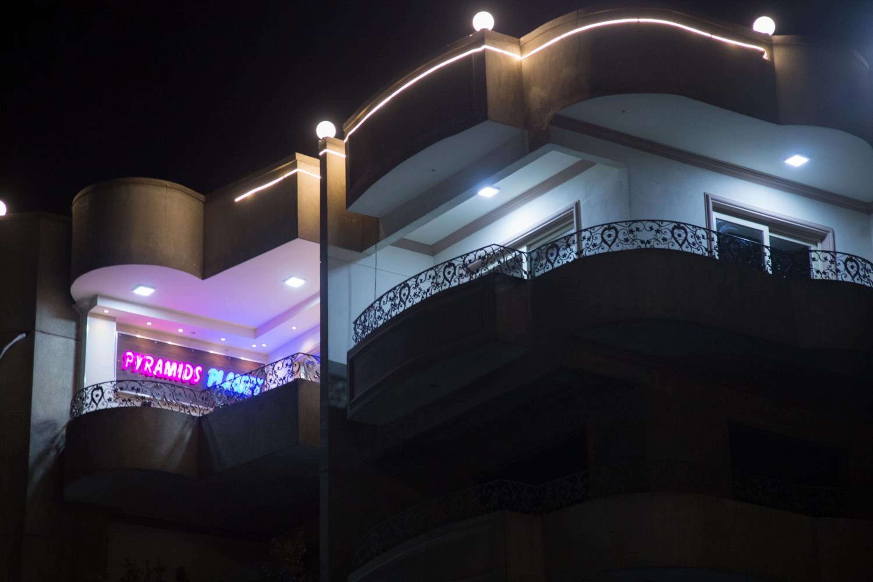 Hotel Pyramids Planet Hotel