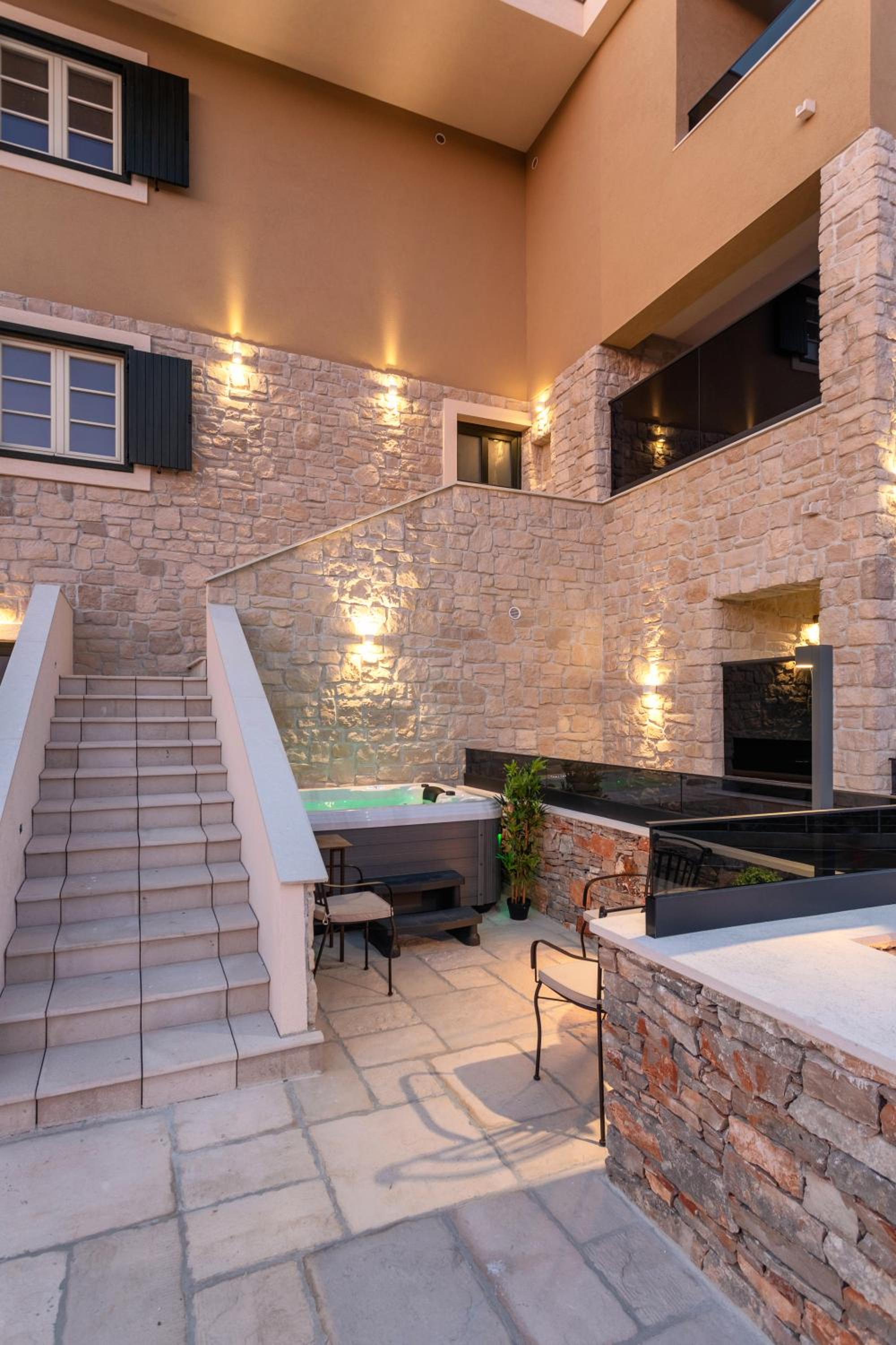 Hotel Teona Luxury Studio Apartment With Jacuzzi And Sea View