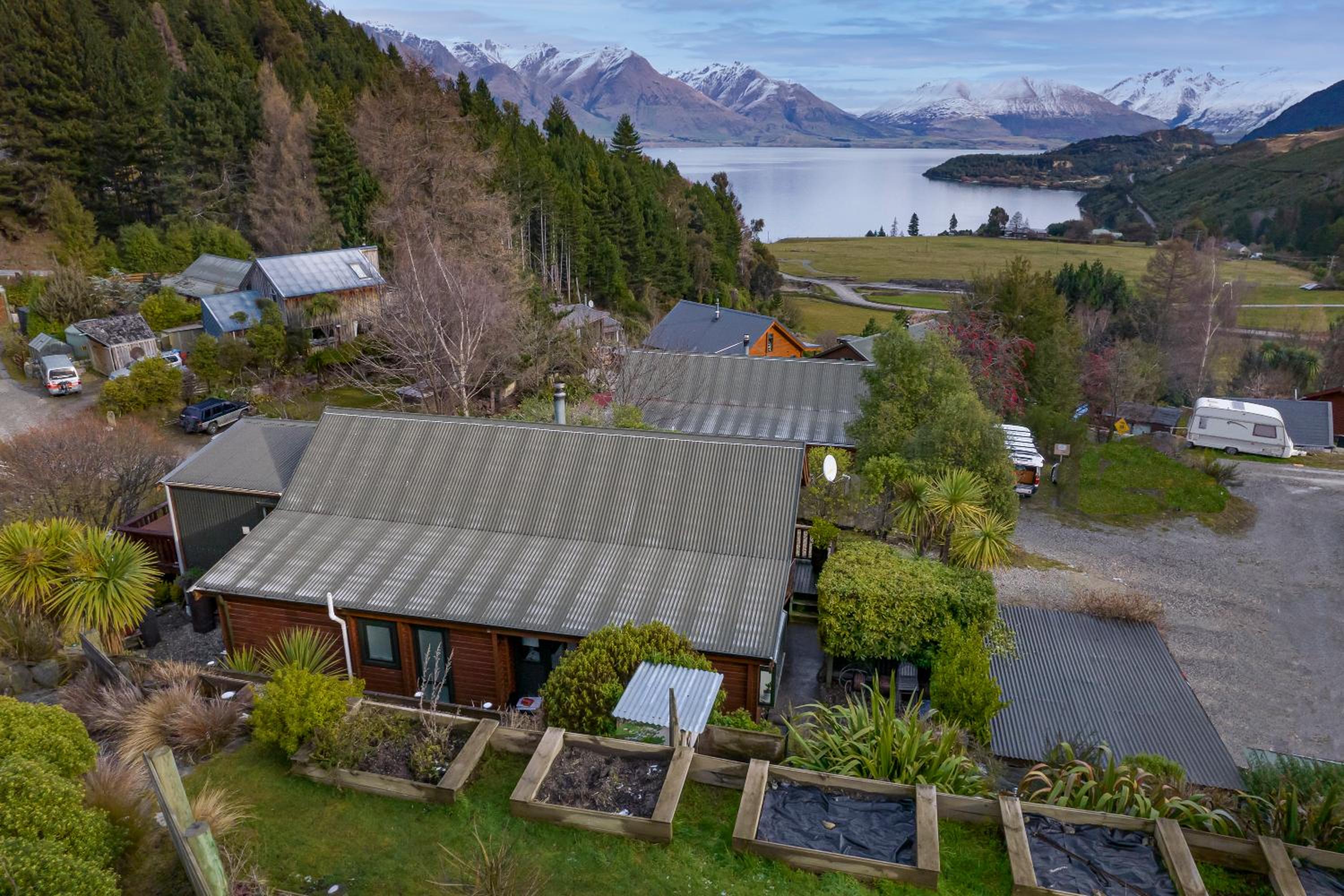 Hotel Alpine Hide Away - 2 Bedroom