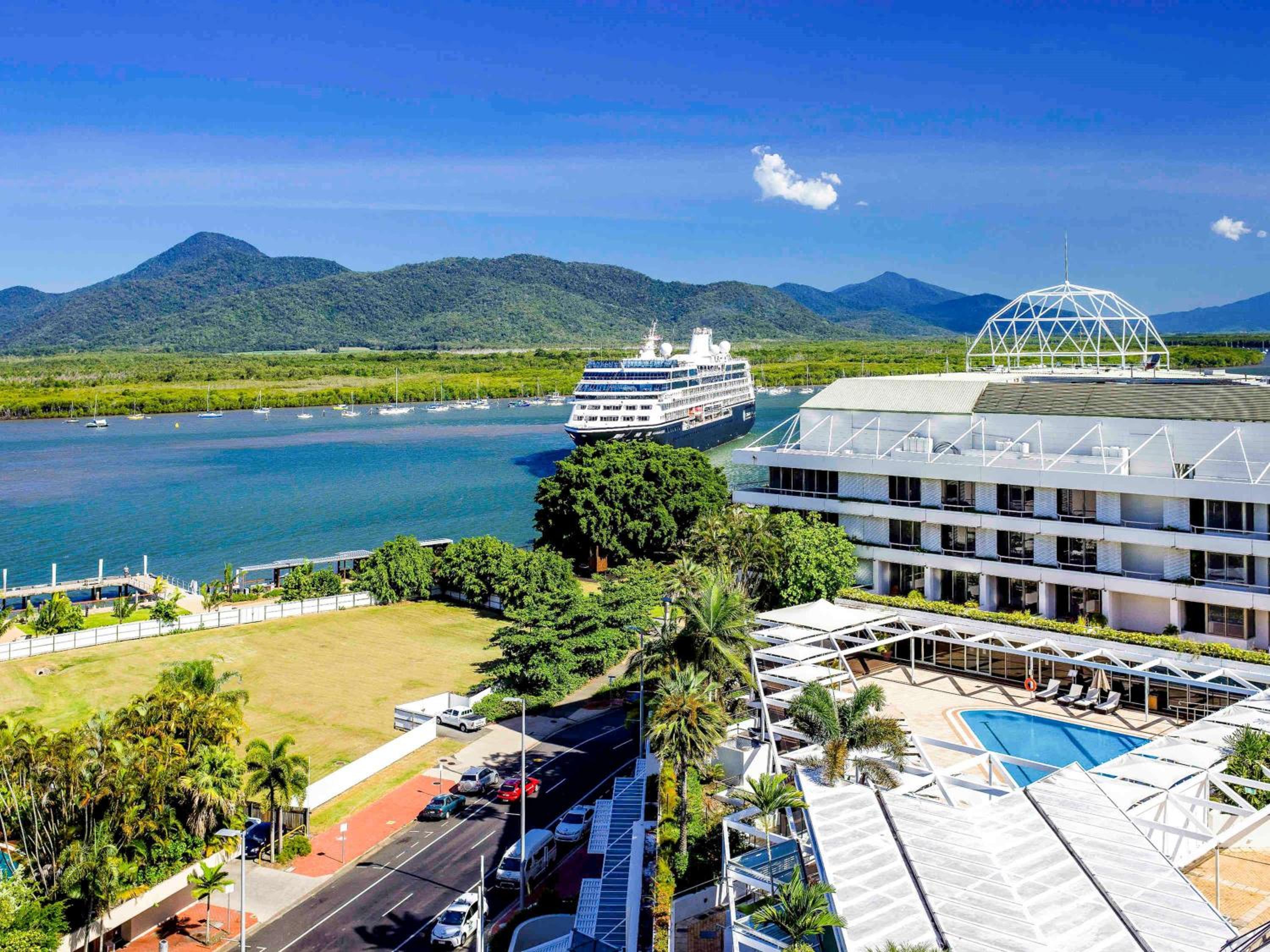 Hotel Pullman Reef Hotel Casino