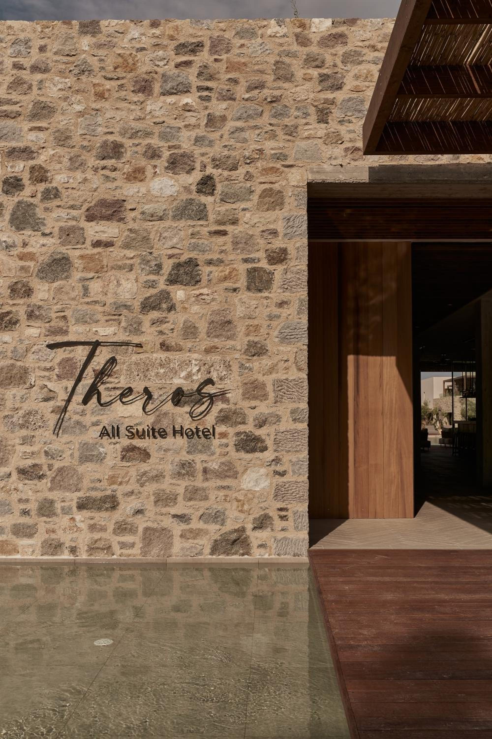 Hotel Theros All Suite Hotel