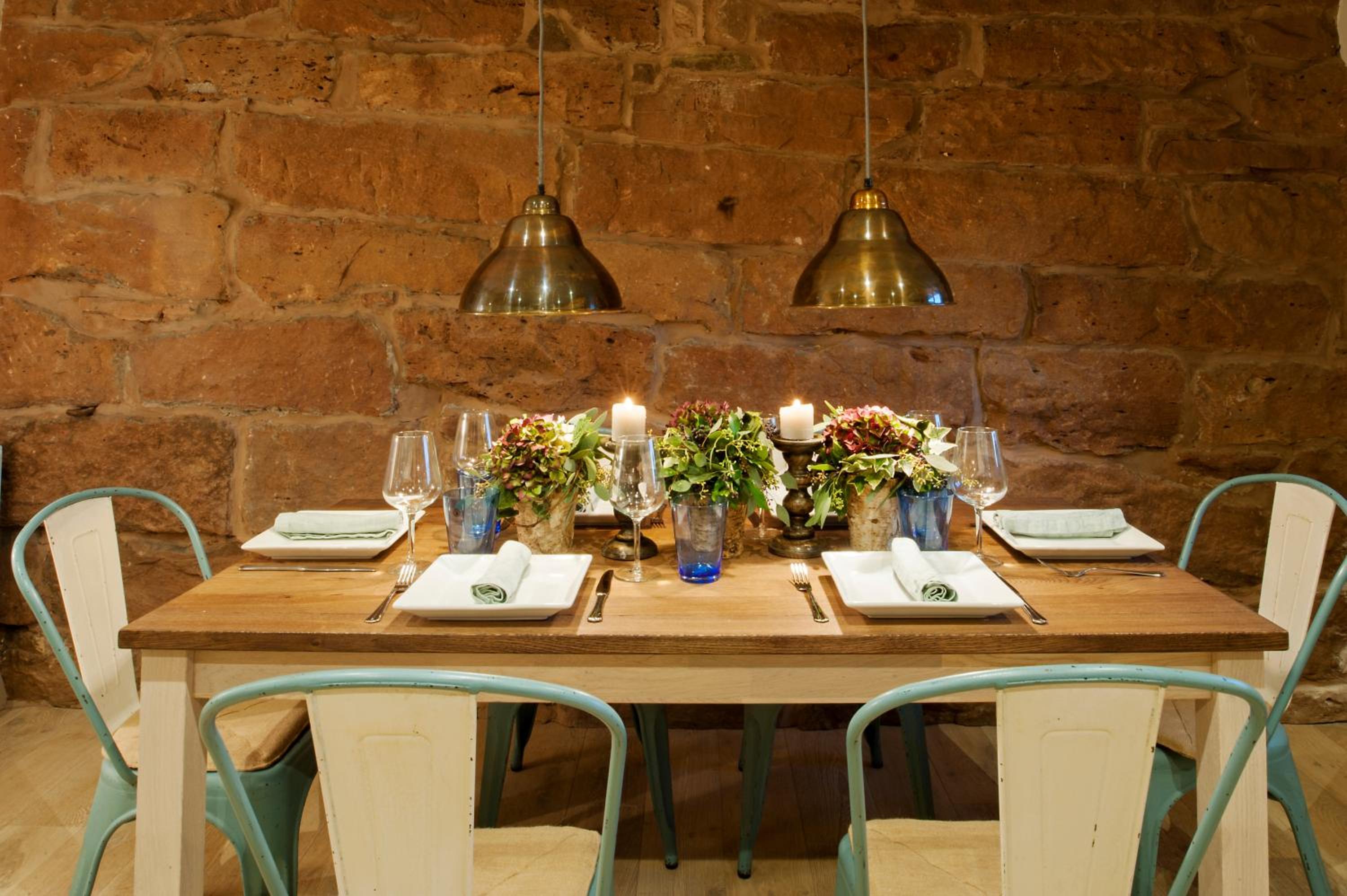 Hotel Pheasants Nye