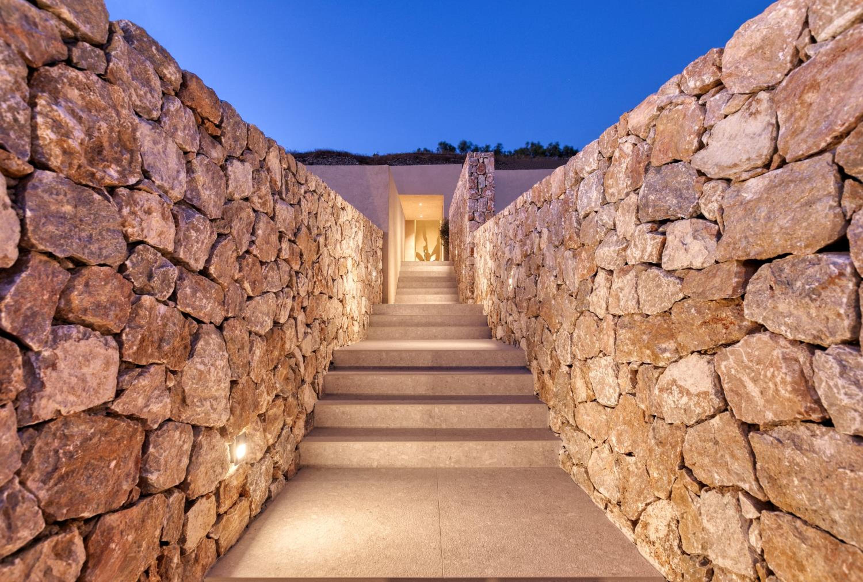 Hotel Santorini Sky, Luxury Resort