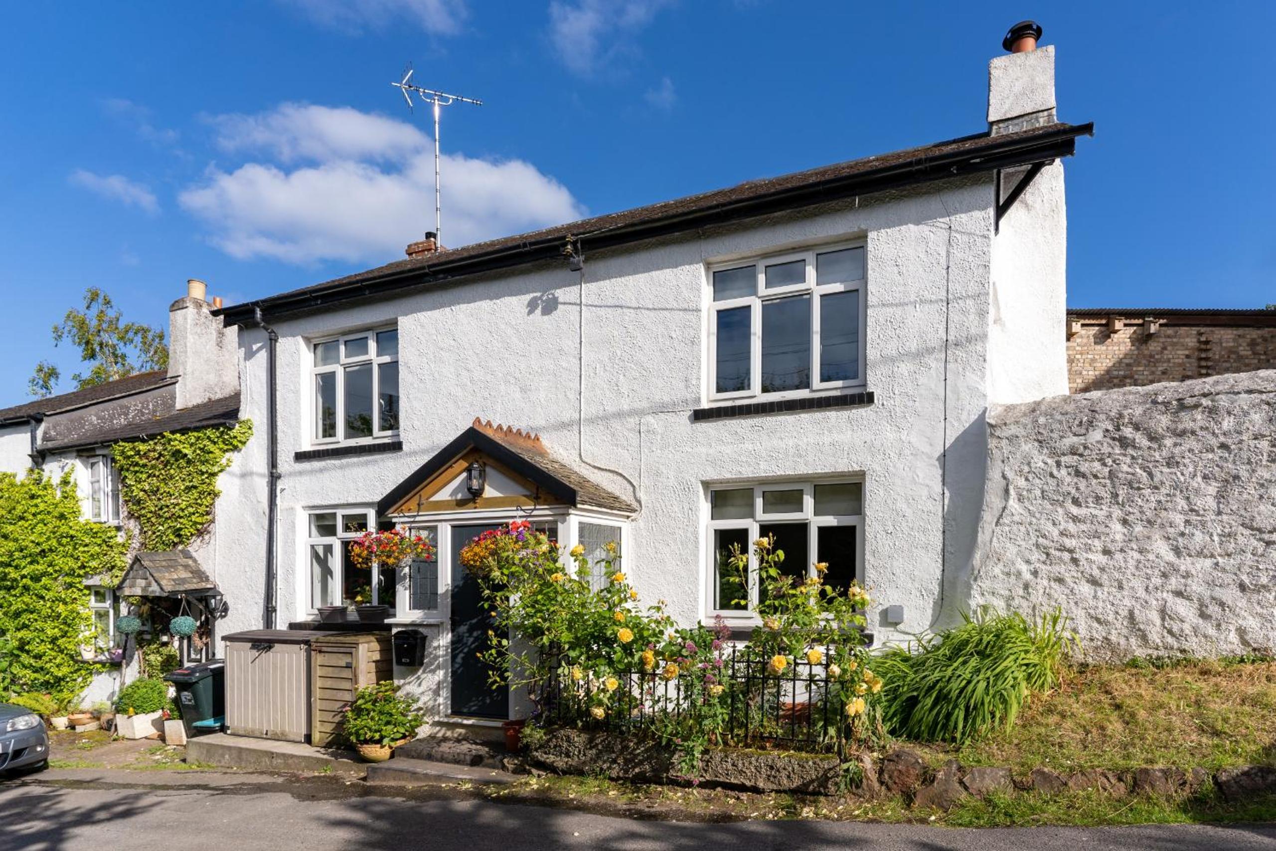 Hotel Haldon View - Characterful Devon Cottage Boasts Stunning Countryside Views And Hot Tub
