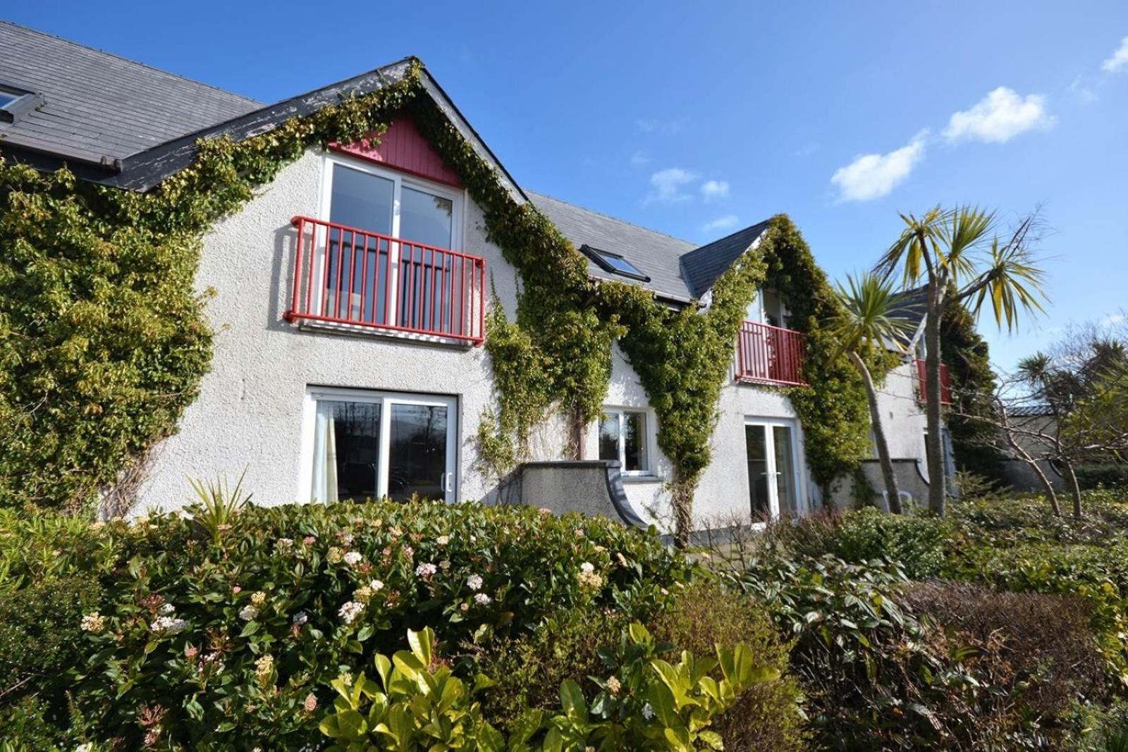 Hotel Rathlin Apartment - 2 Bedroom With Hot Tub