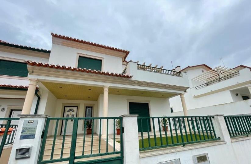 Hotel Zulla Moradia T3, Praia Do Norte