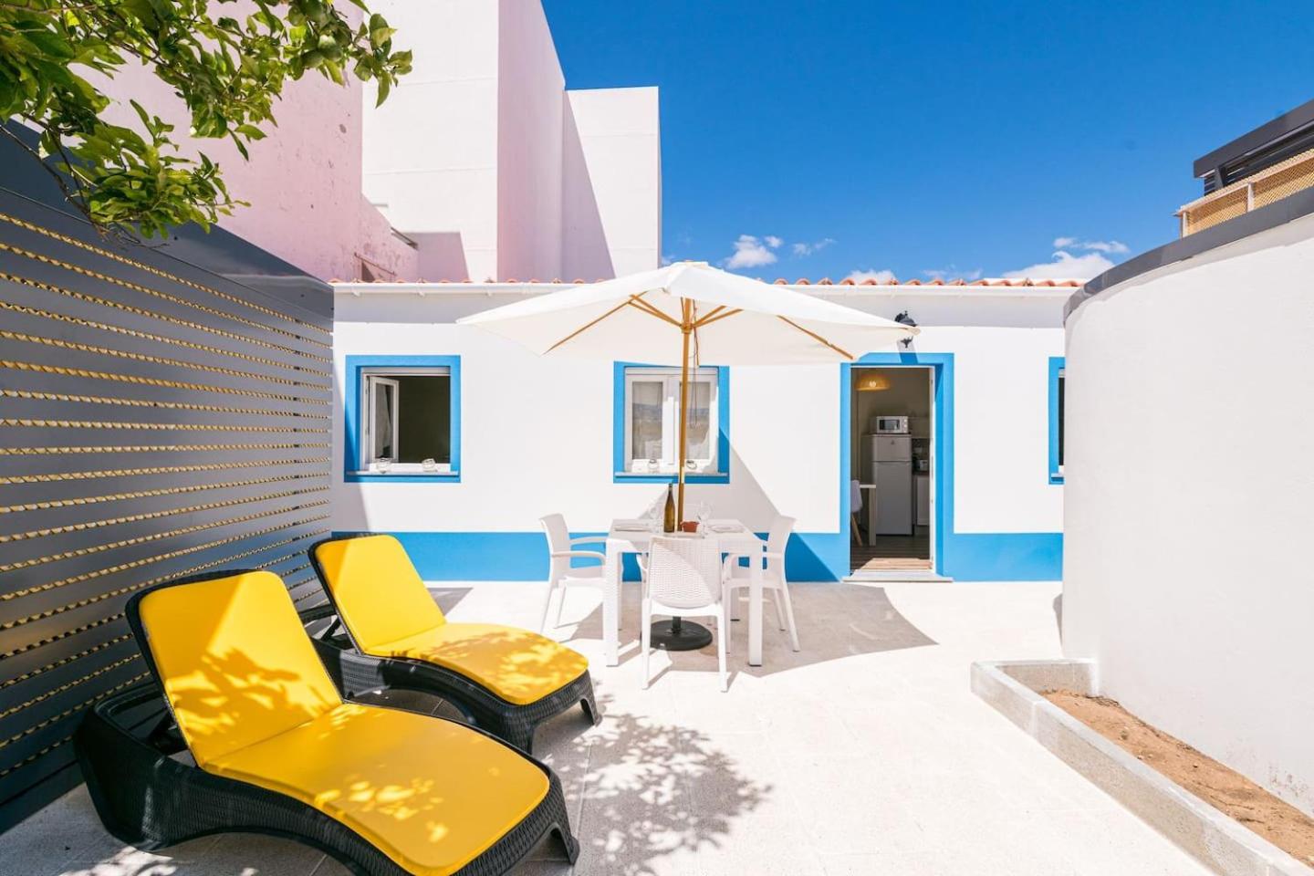 Hotel Lovelystay - Sweet Escape Ii - Backyard