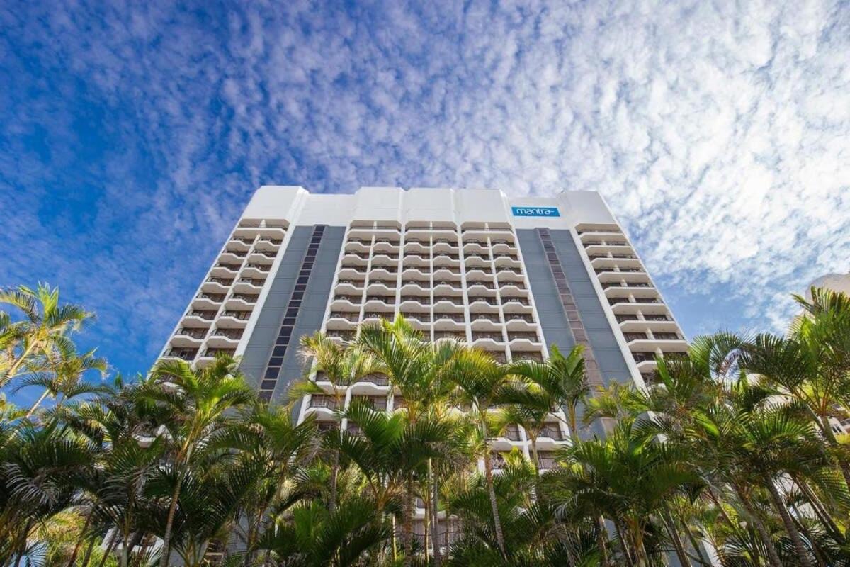 Hotel Beachside In Heart Of Surfers Paradise With Spa