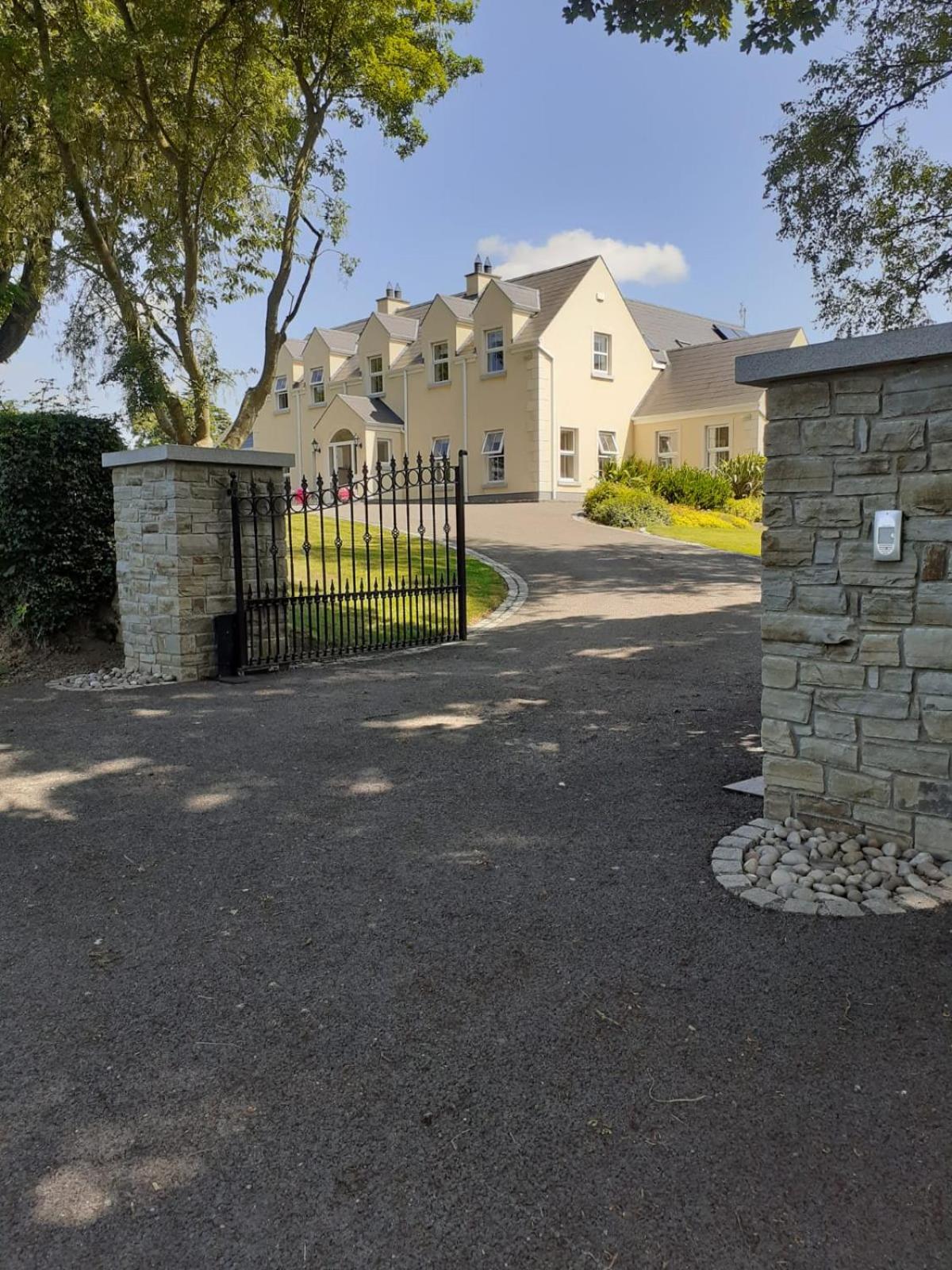 Hotel Magnificent House Bed No2 Double Room