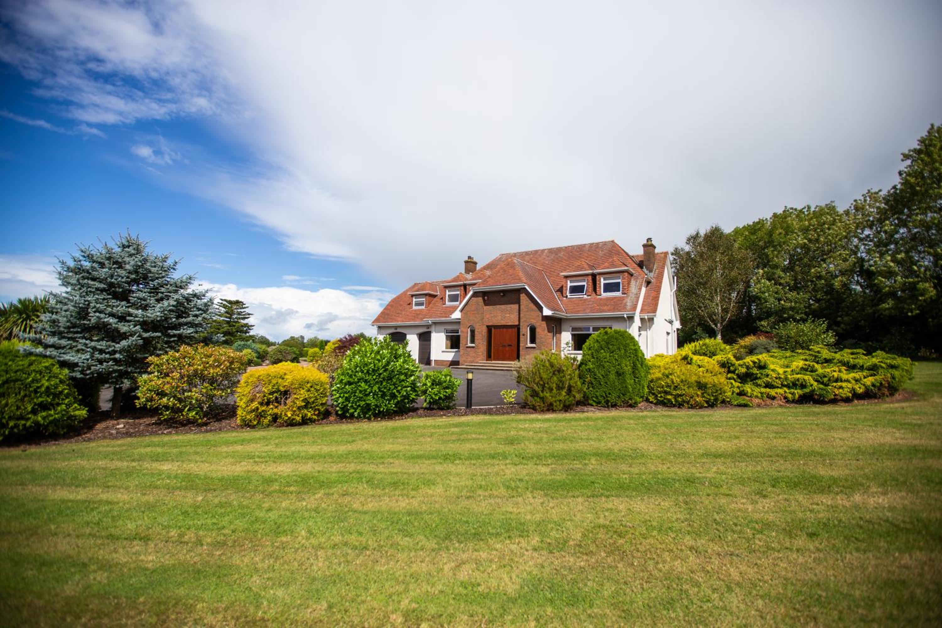 Hotel Luxury Manor, Private, Double Garage, Hot Tub, Wifi