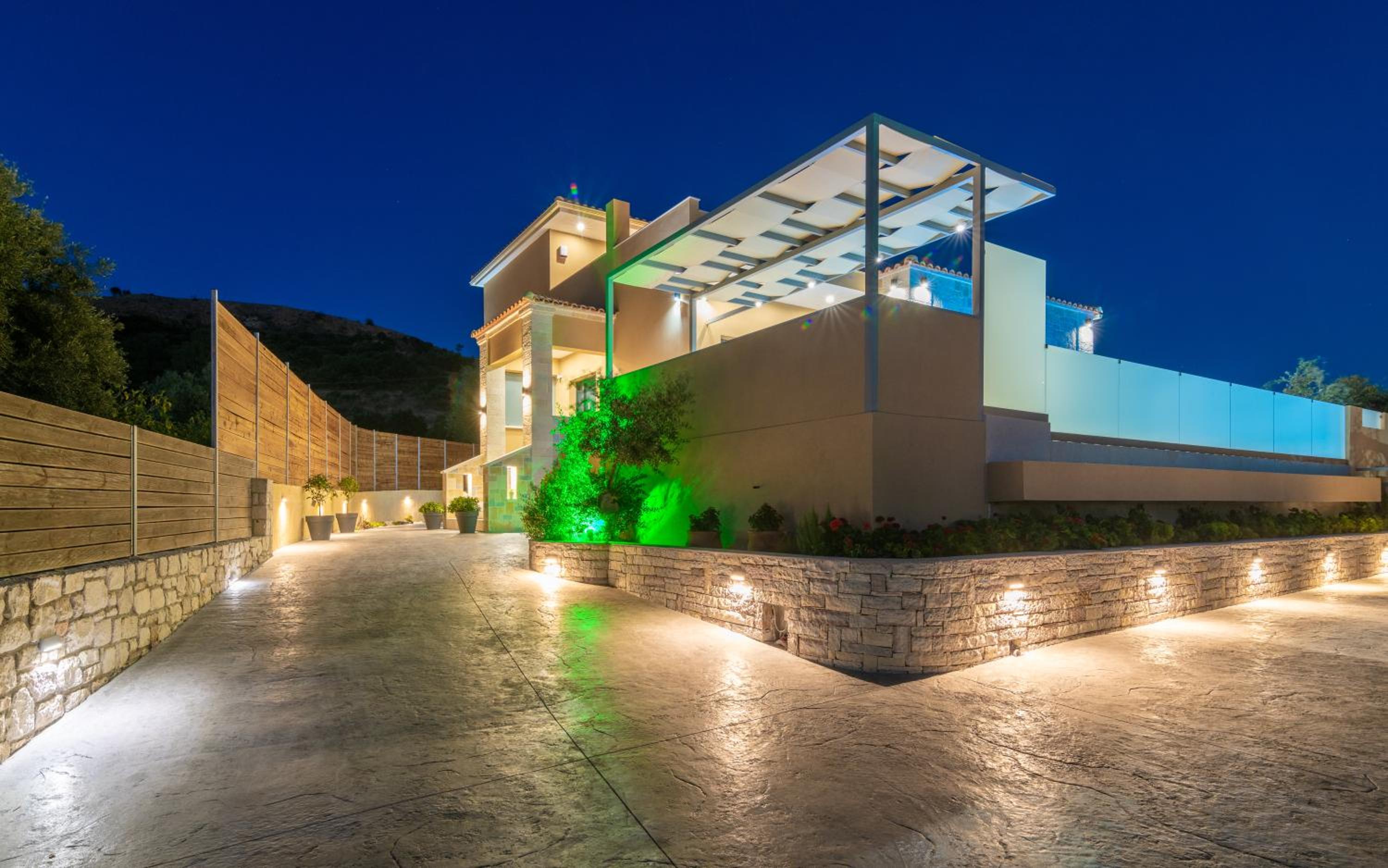Hotel Romanza Luxury Villa