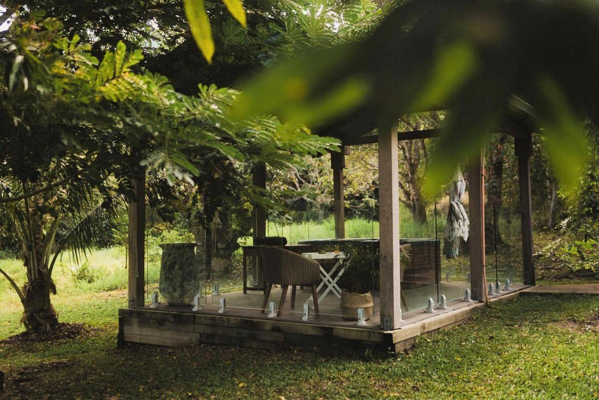 Hotel Palm Grove Rainforest Retreat