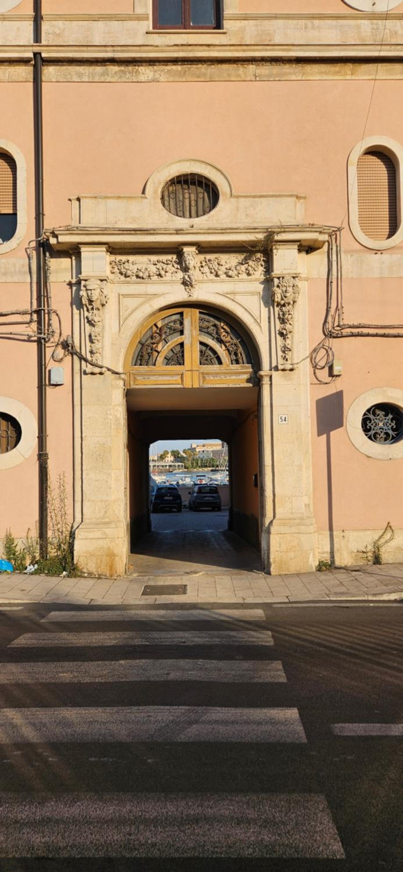 Hotel Eos - Elegants Apartments & Suites